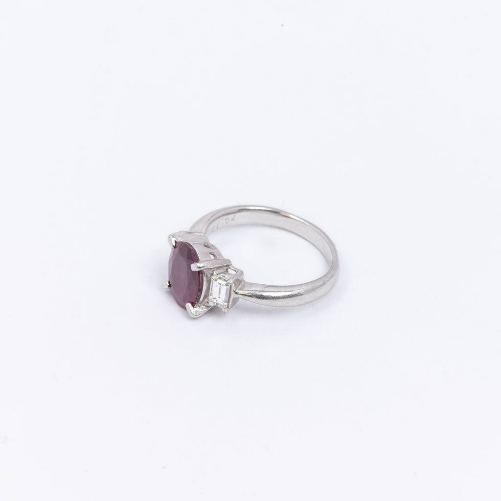 Ladies Ruby & Diamond Ring