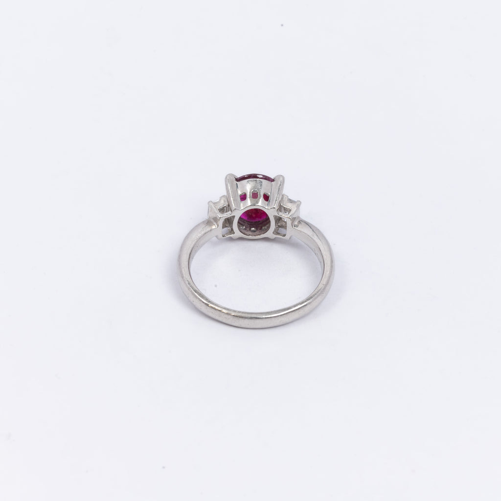 Ladies Ruby & Diamond Ring