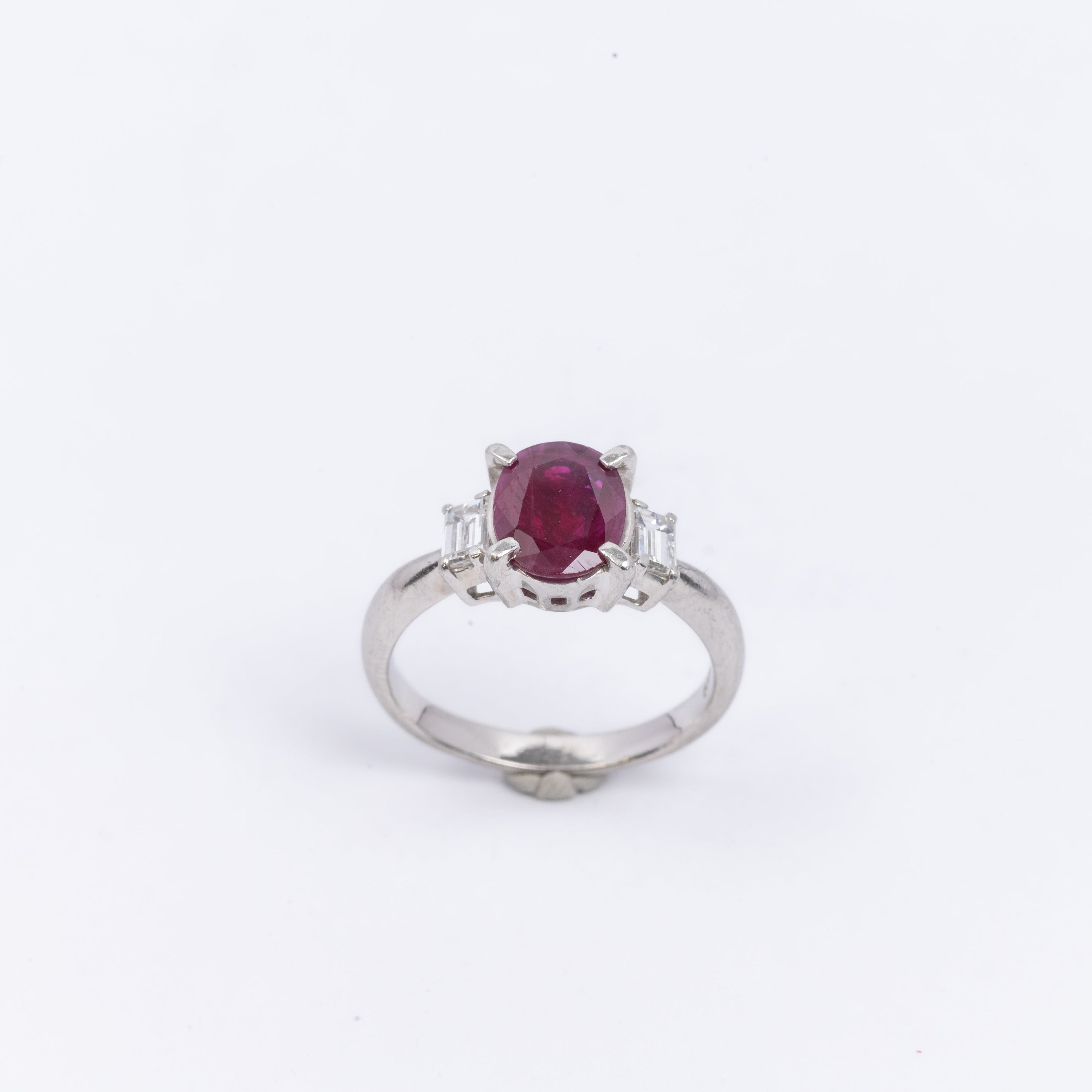 Ladies Ruby & Diamond Ring