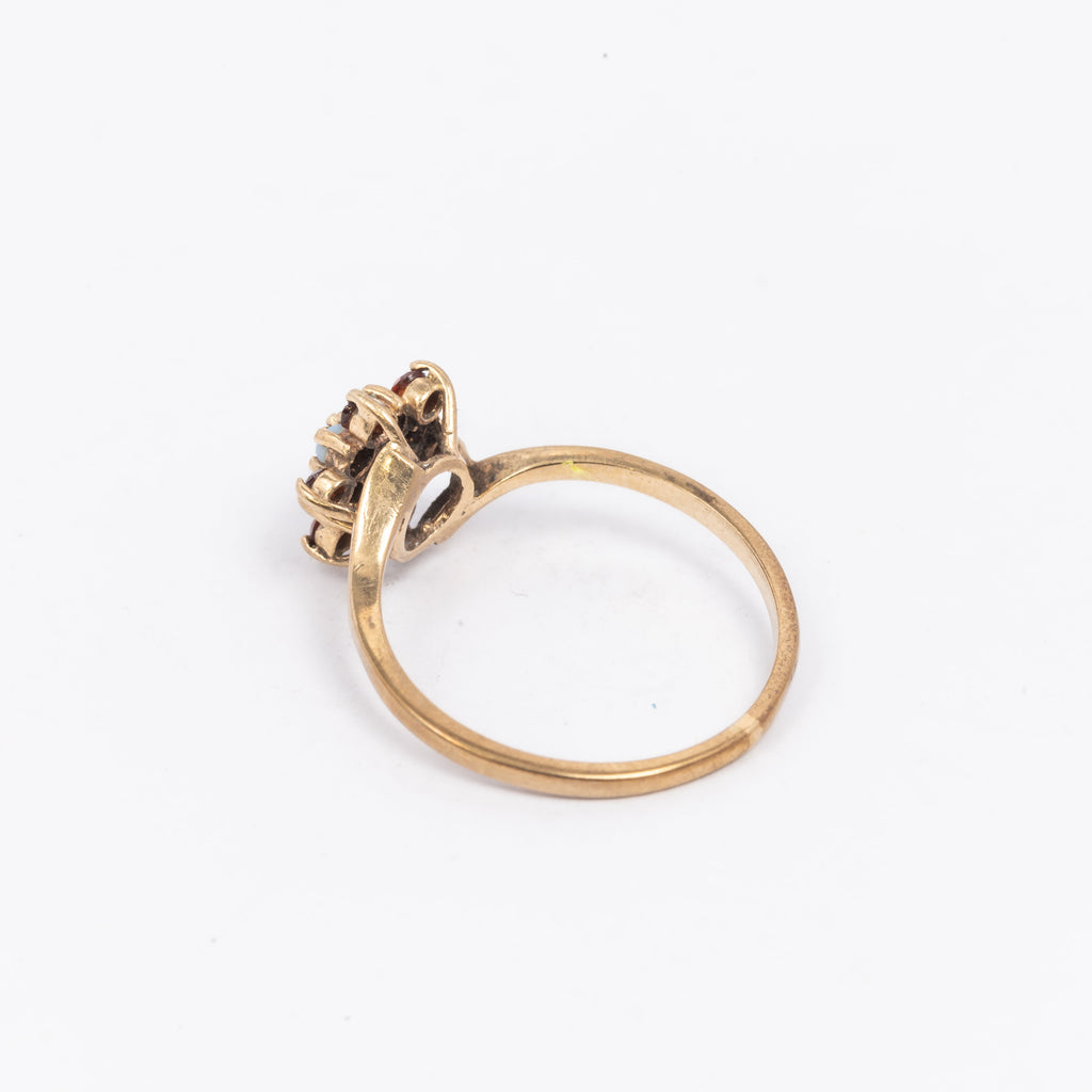 Ladies Garnet & Opal Ring