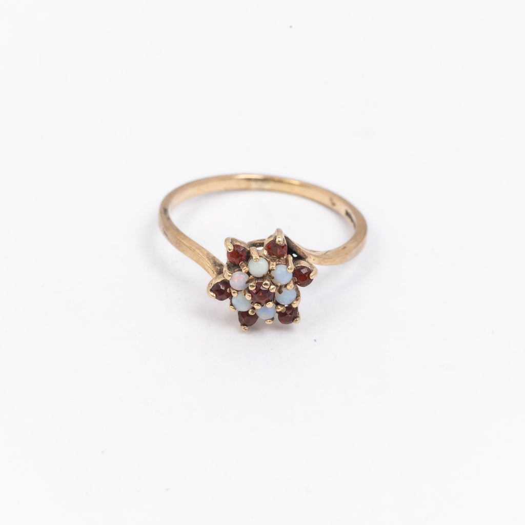 Ladies Garnet & Opal Ring