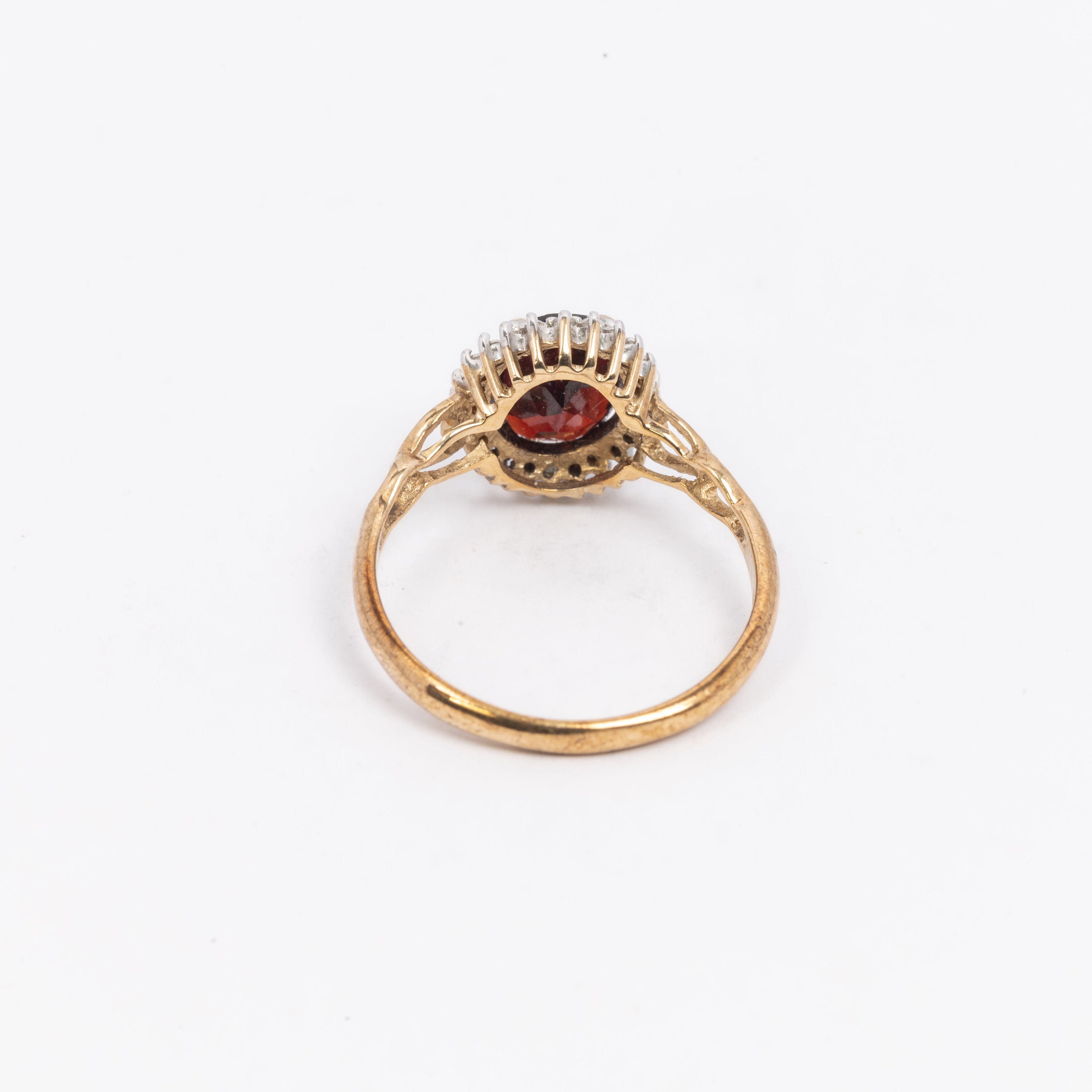 Ladies Garnet Ring