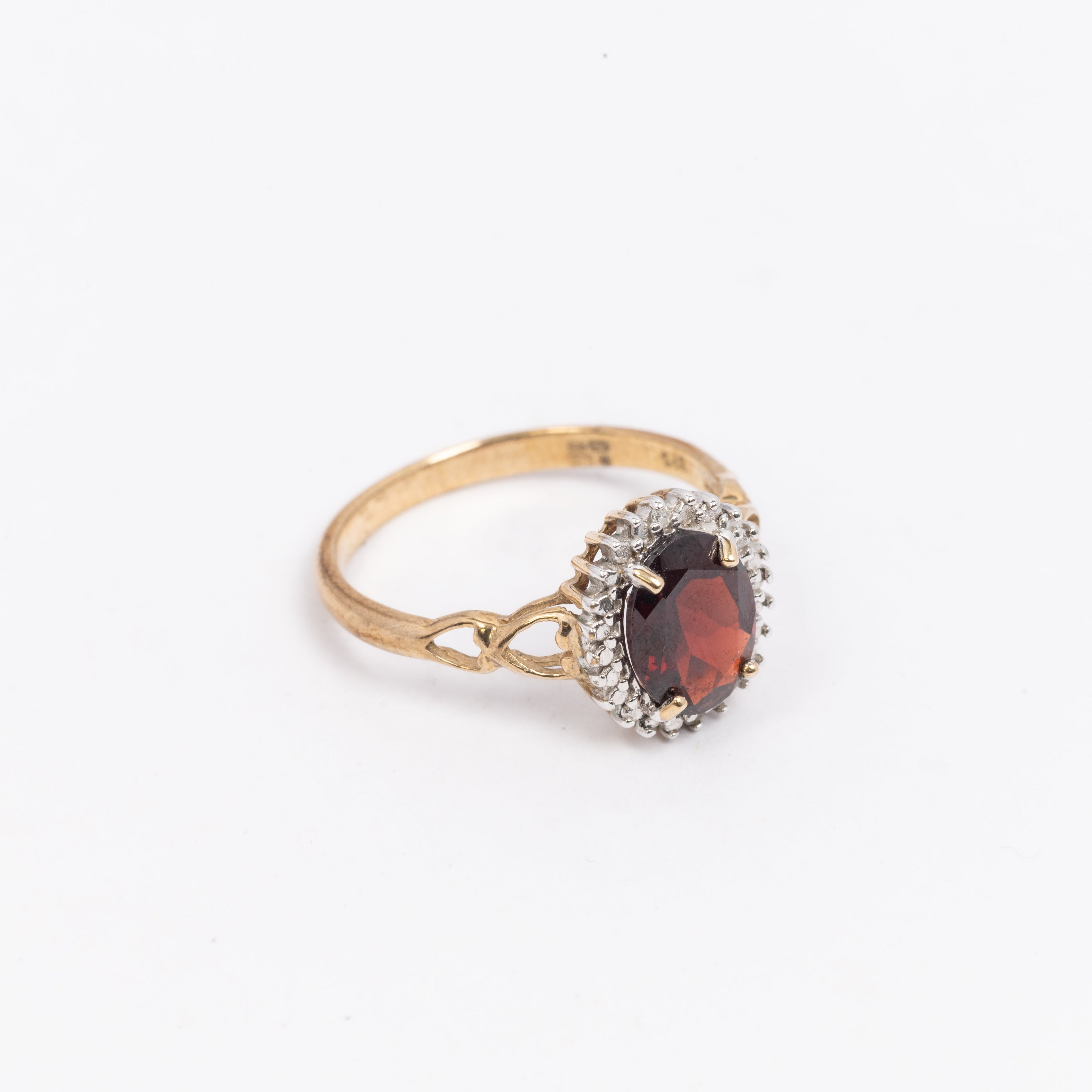 Ladies Garnet Solitaire