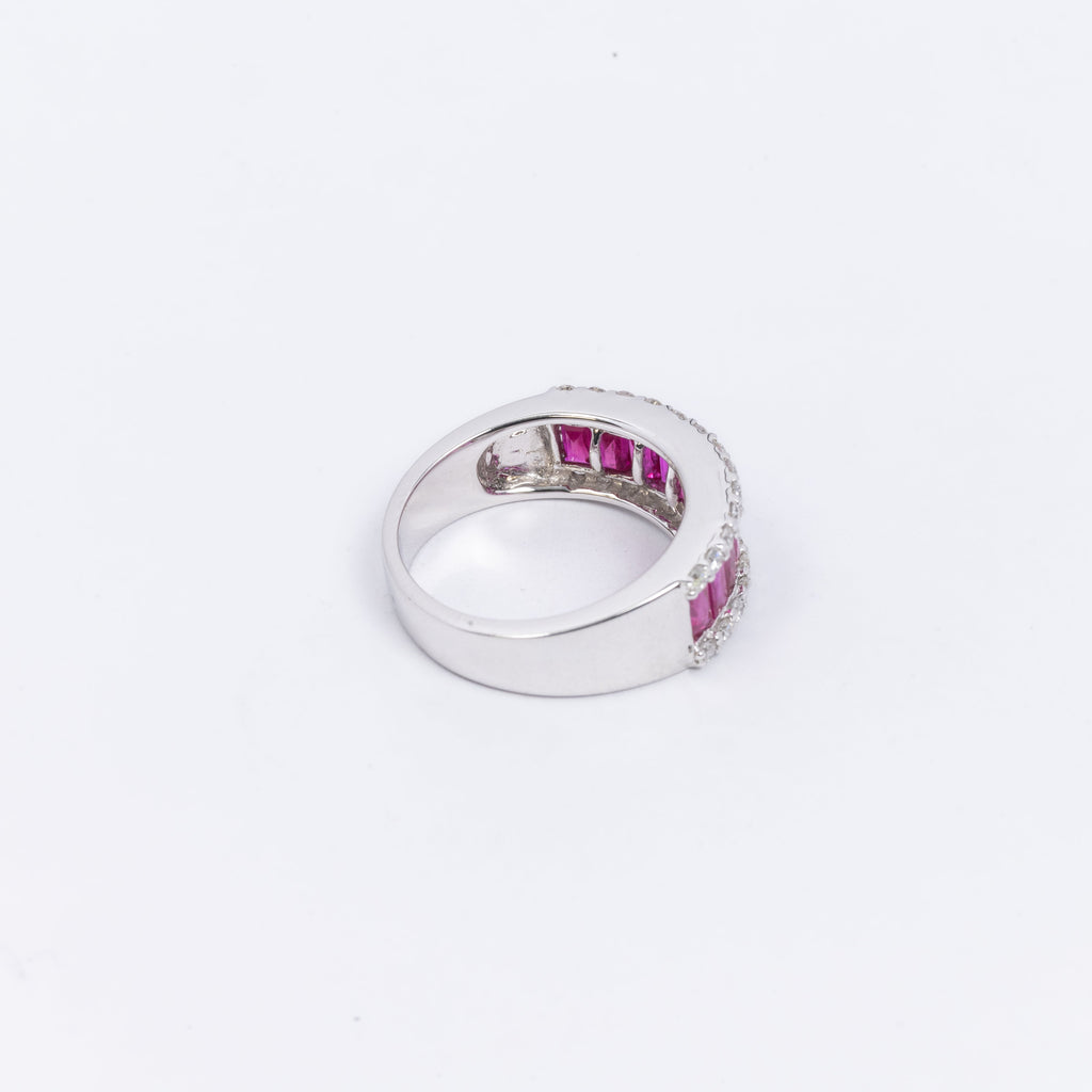 Ladies Ruby & Diamond Ring