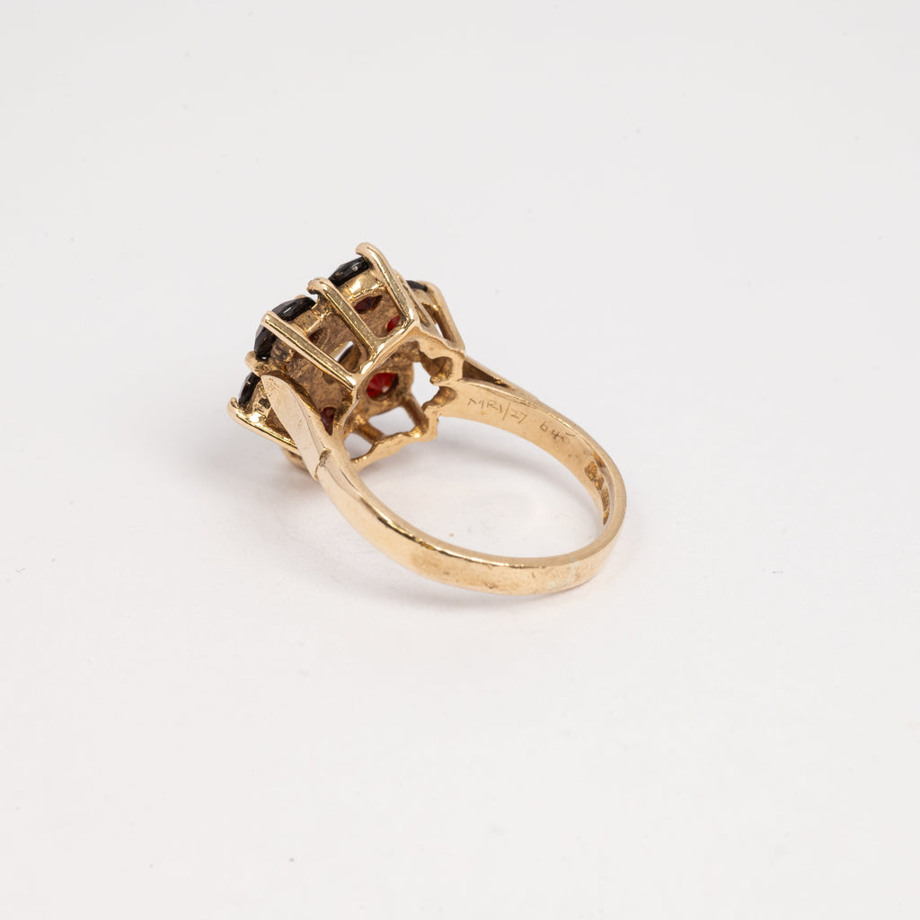 Ladies Garnet & Pearl Ring