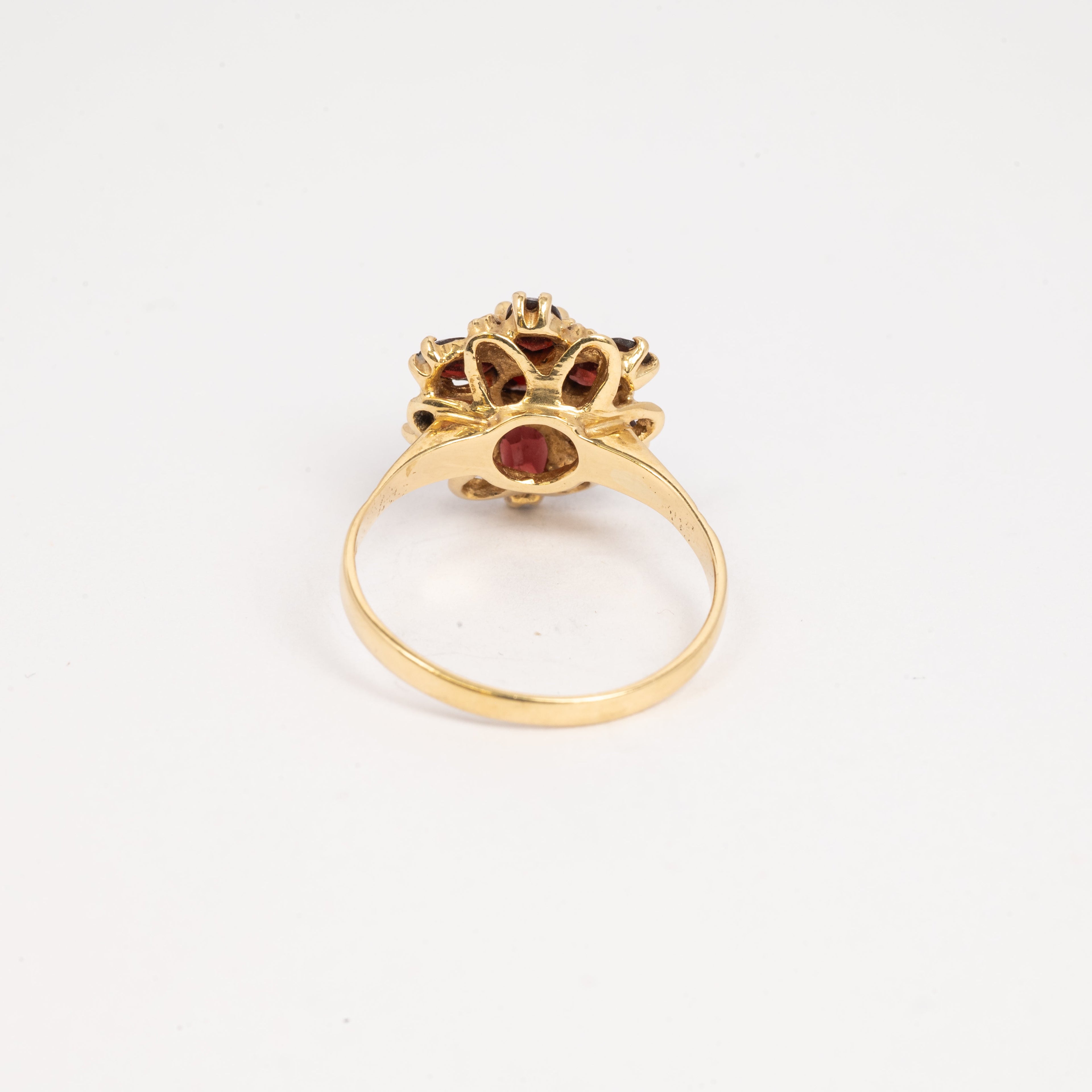 Ladies Garnet Ring