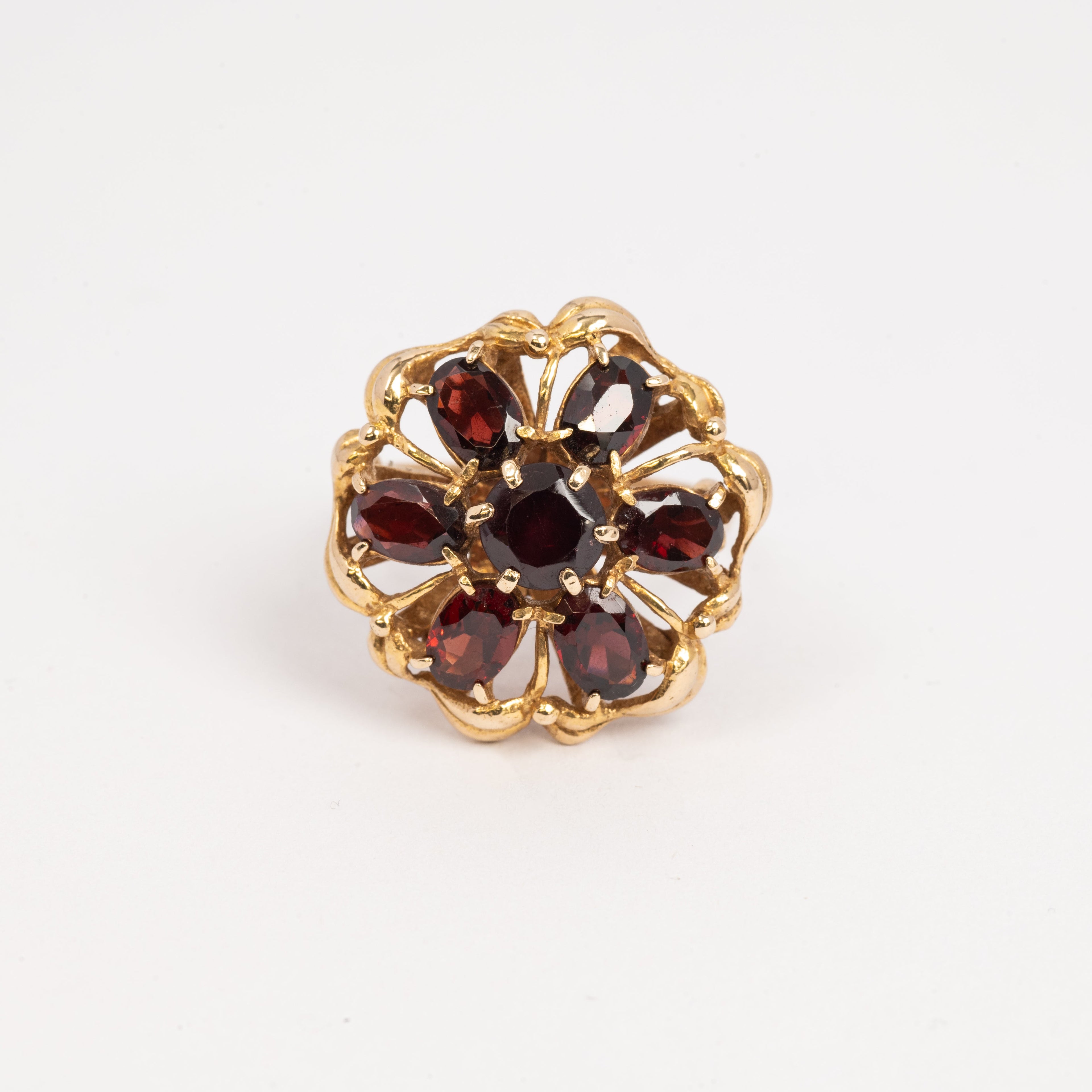 Ladies Garnet Ring