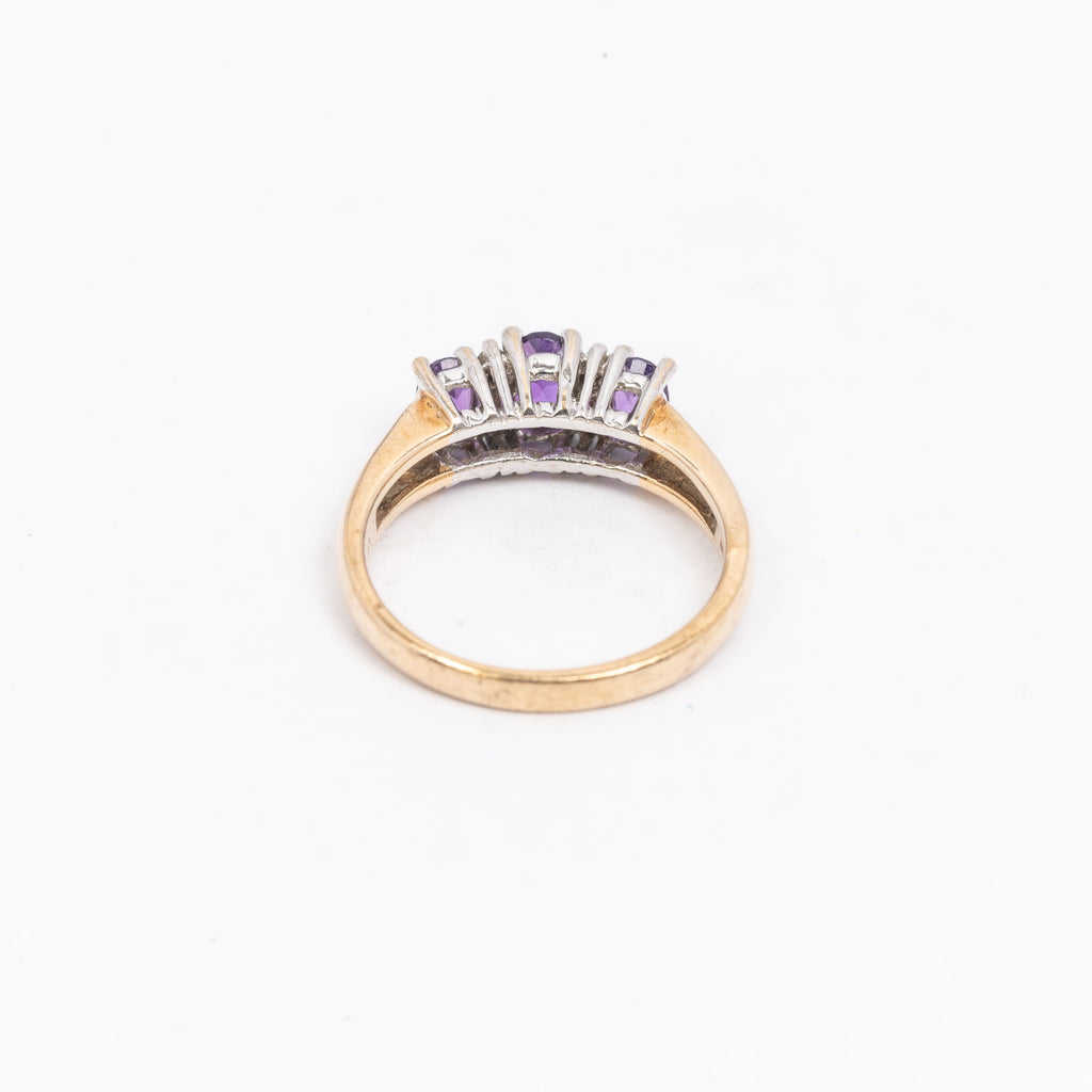 Ladies Amethyst & Diamond RIng