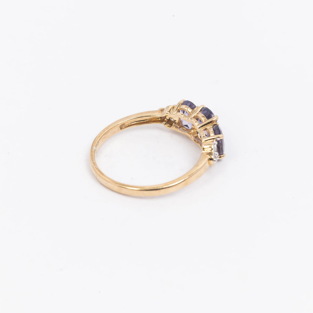 Ladies Amethyst Ring