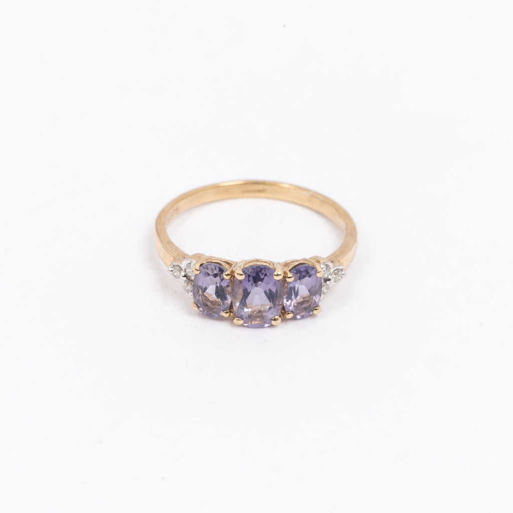 Ladies Amethyst Ring