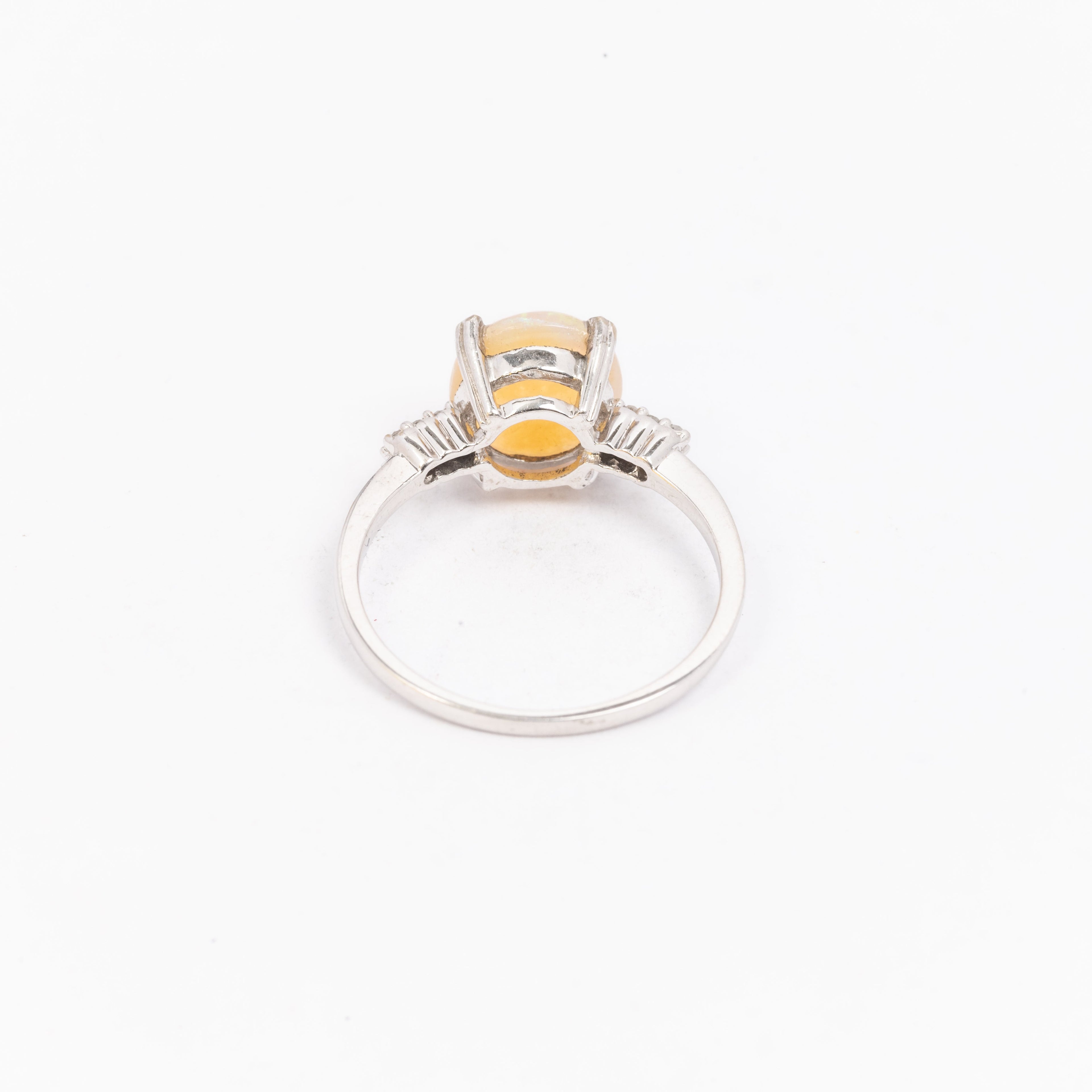 Ladies Opal Ring