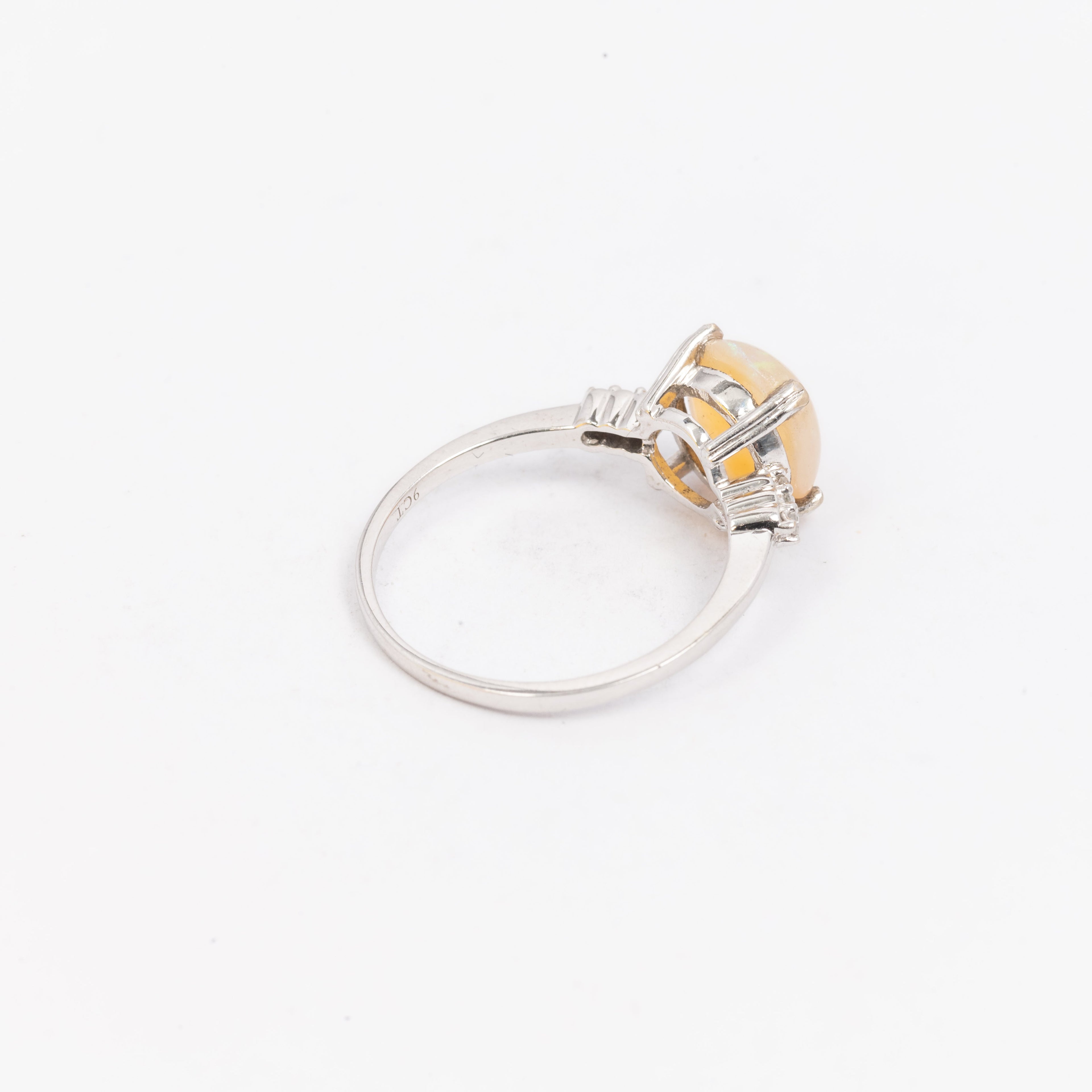 Ladies Opal Ring