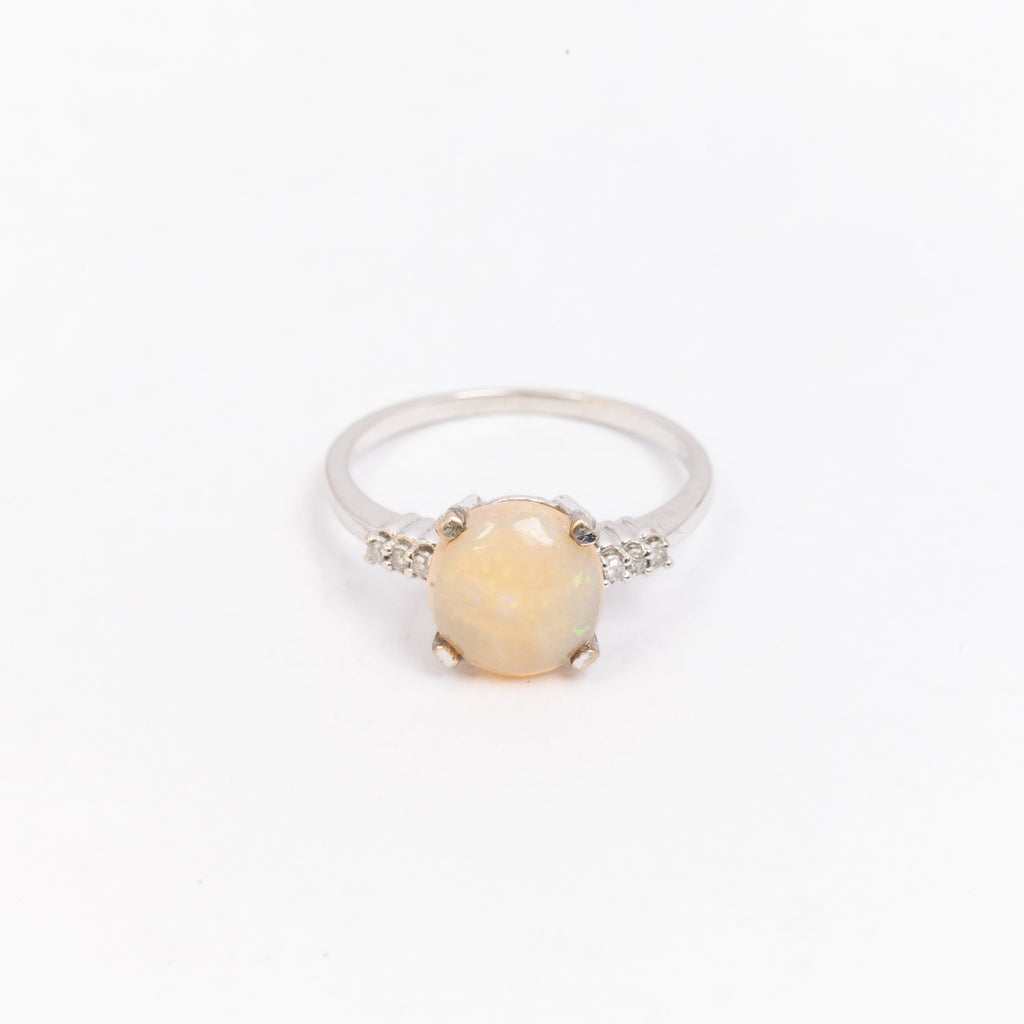 Ladies Opal Ring