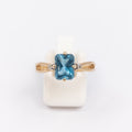 Ladies Blur Topaz Ring
