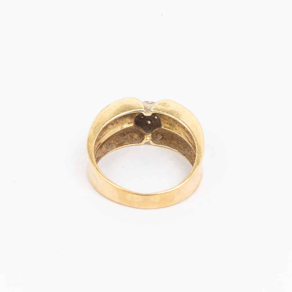 Ribboned Pave Set Ring