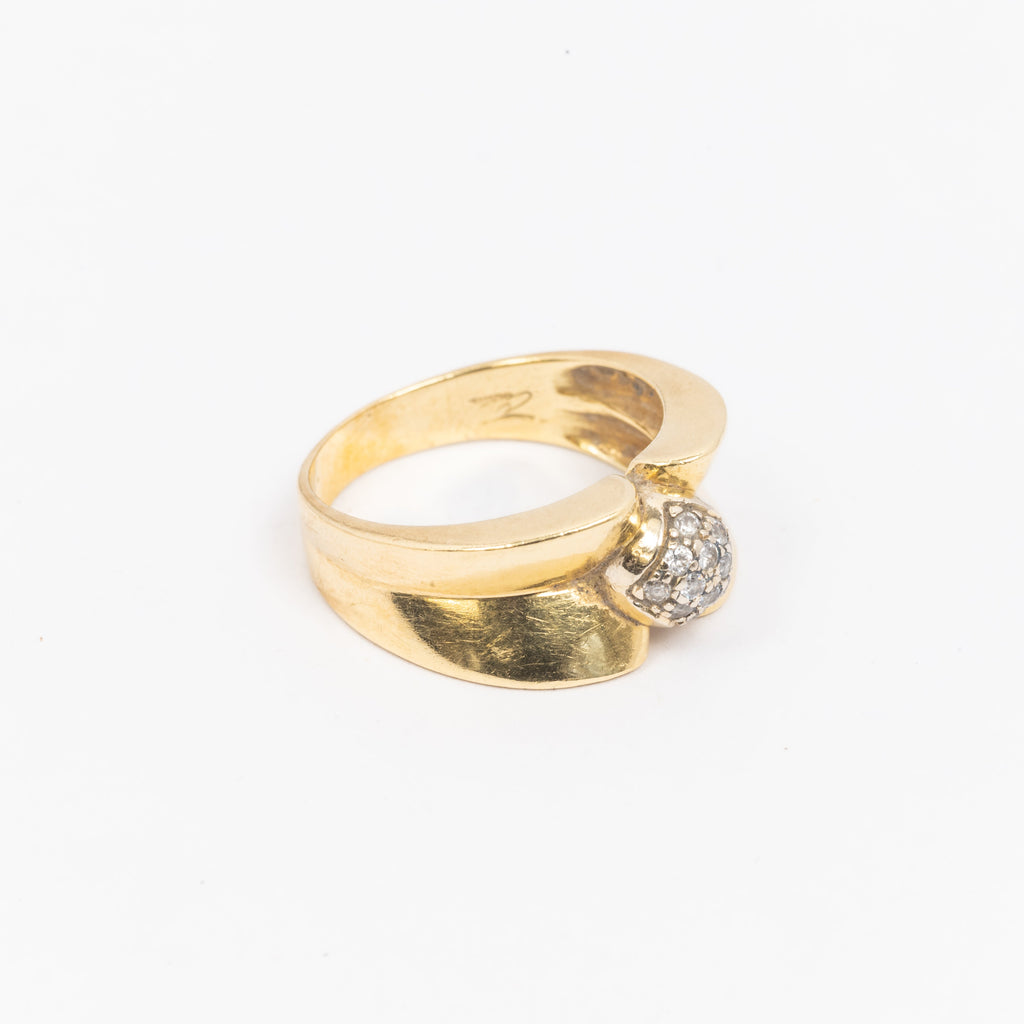 Ribboned Pave Set Ring