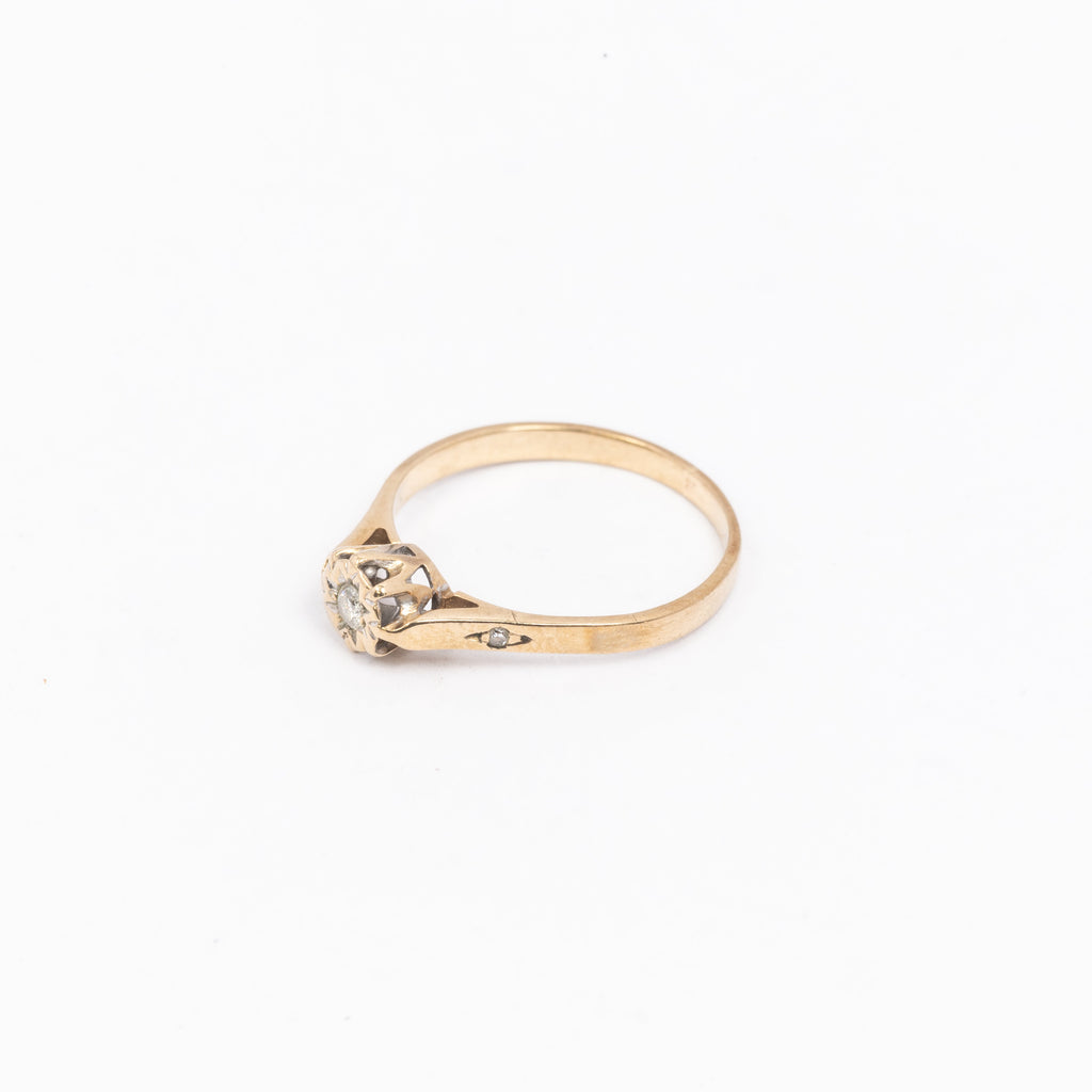 Illusion Diamond Solitaire Ring