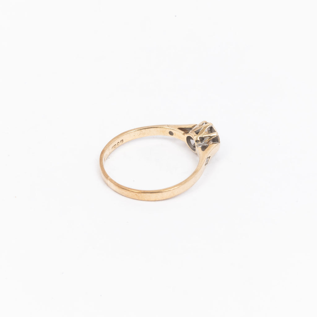 Illusion Diamond Solitaire Ring
