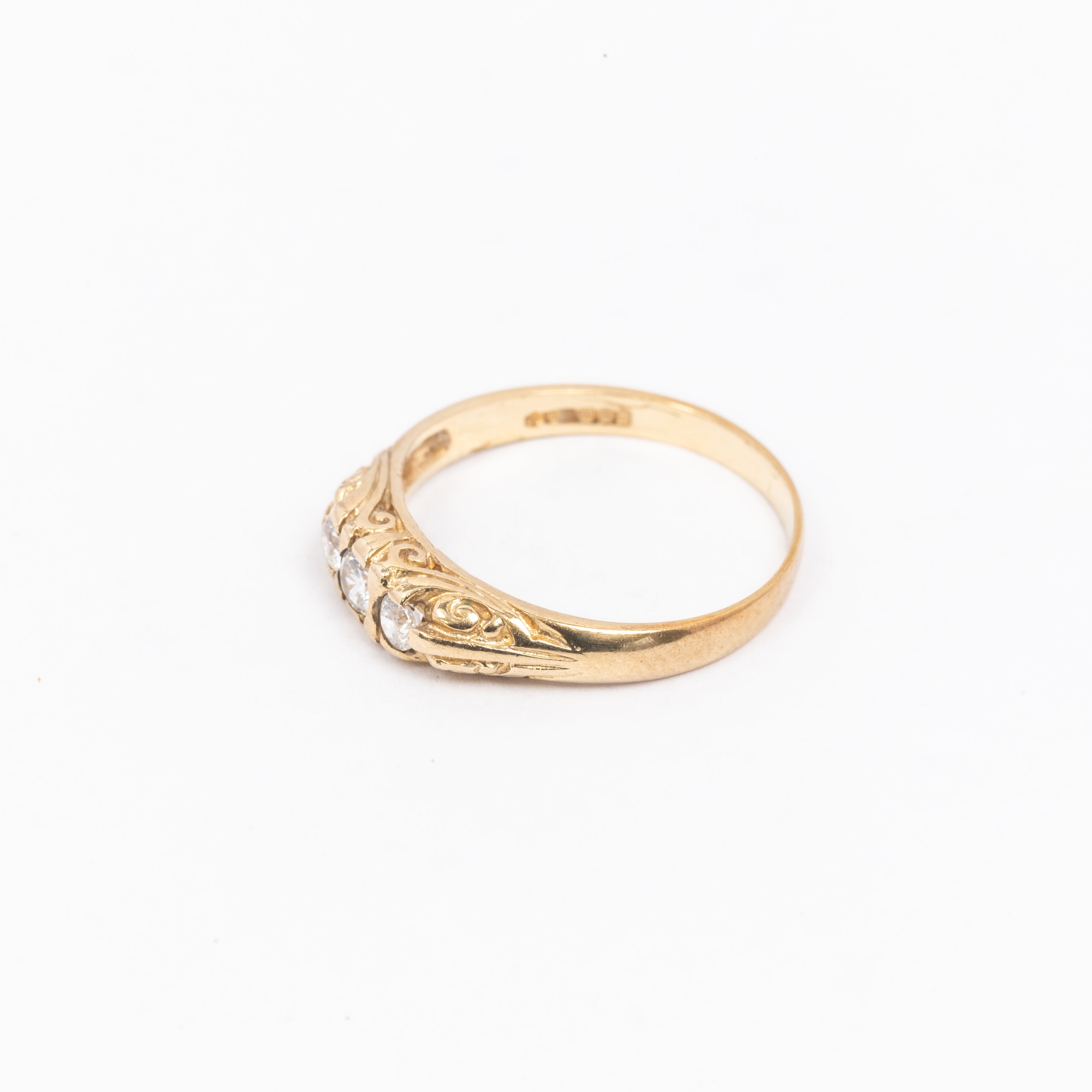 Ladies 3 Stone Engraved Ring