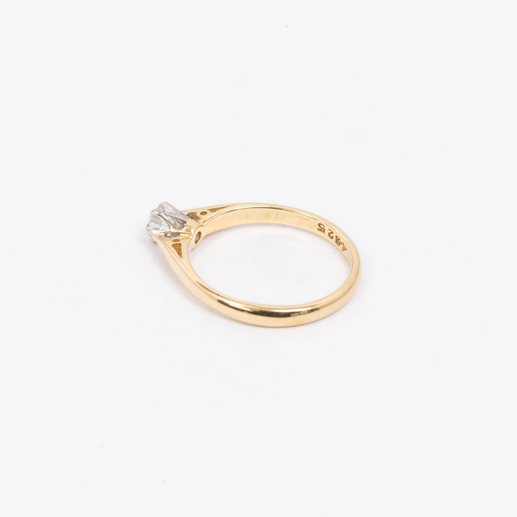 Ladies Solitaire Ring