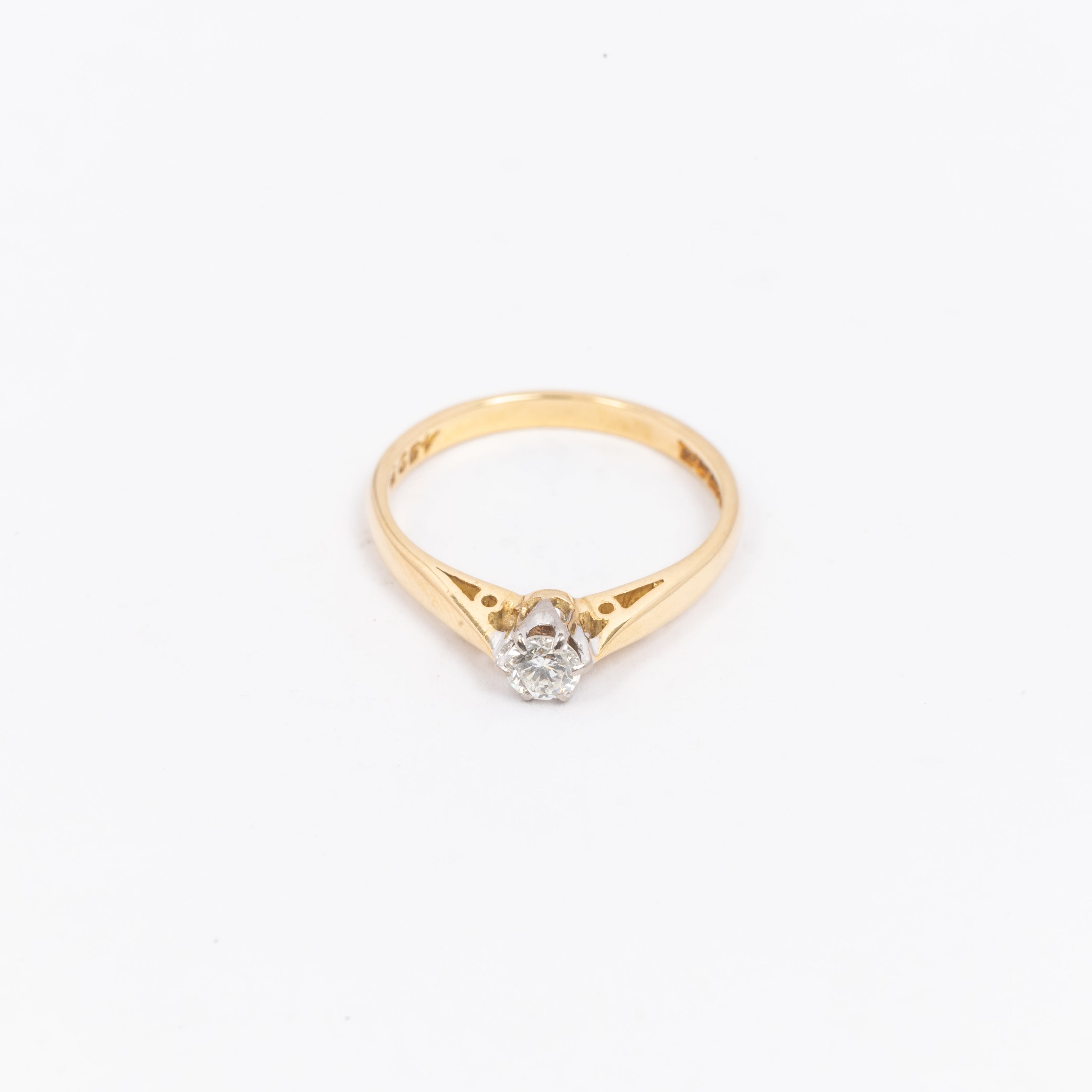 Ladies Solitaire Ring