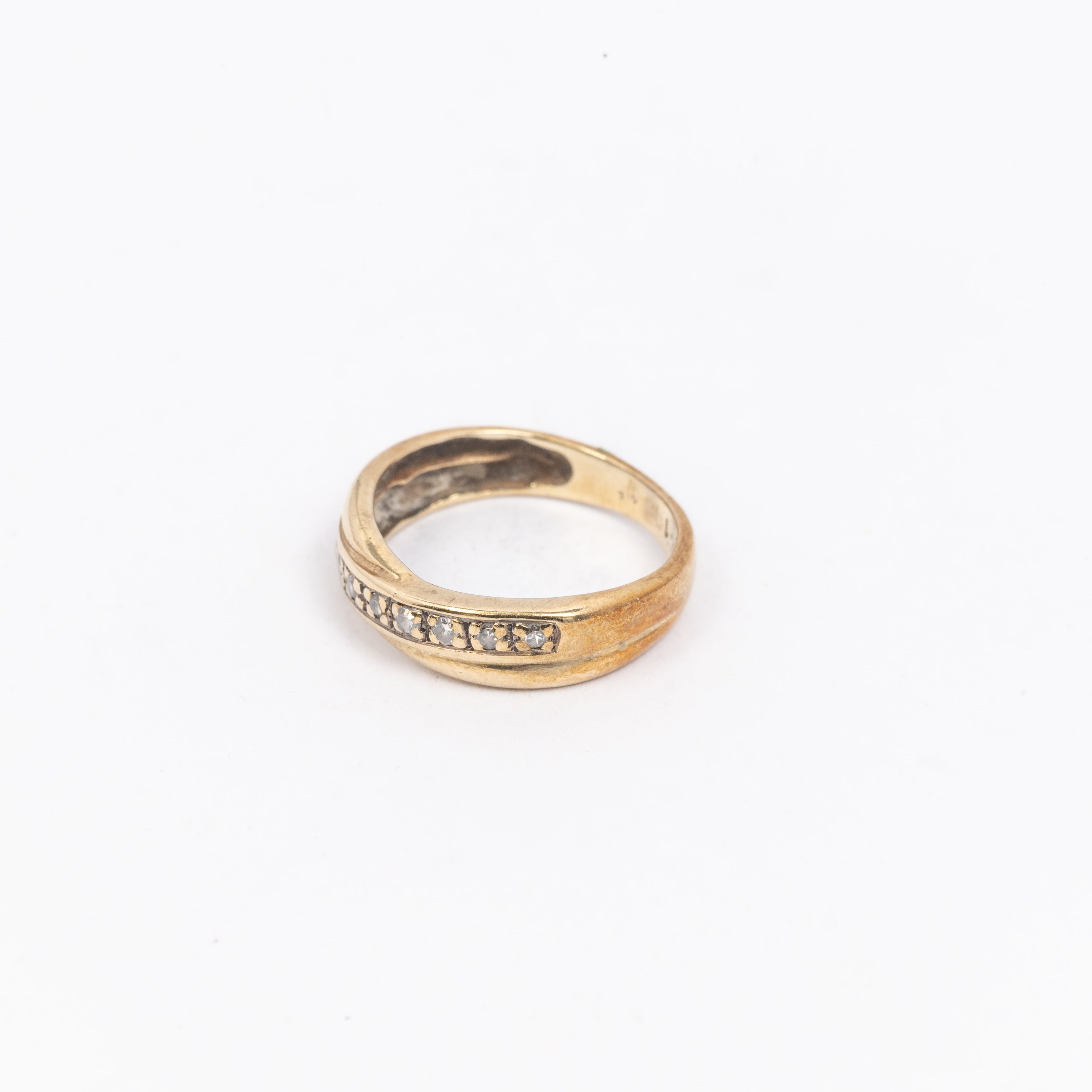 Ladies Half Twist Eternity Ring
