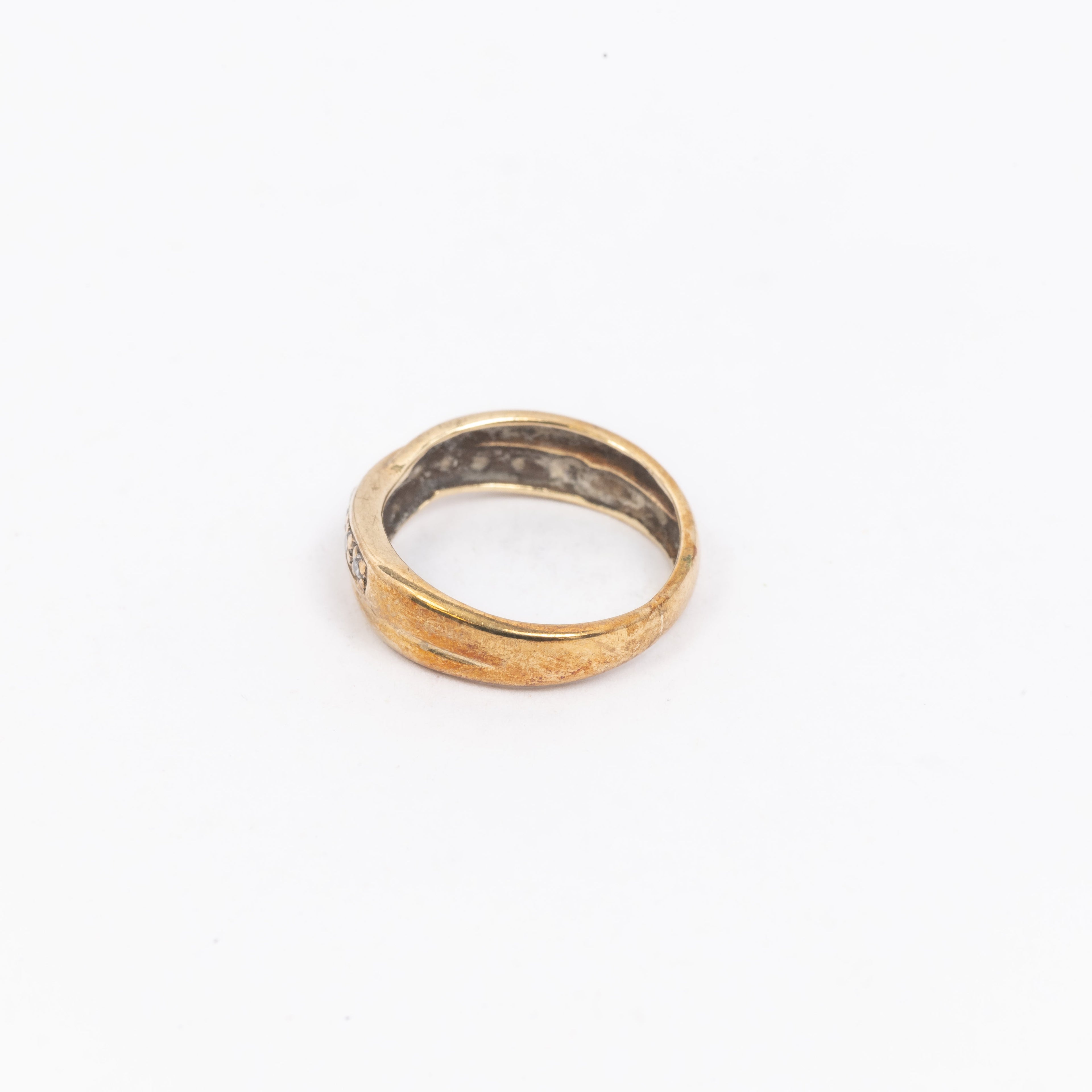 Ladies Half Twist Eternity Ring
