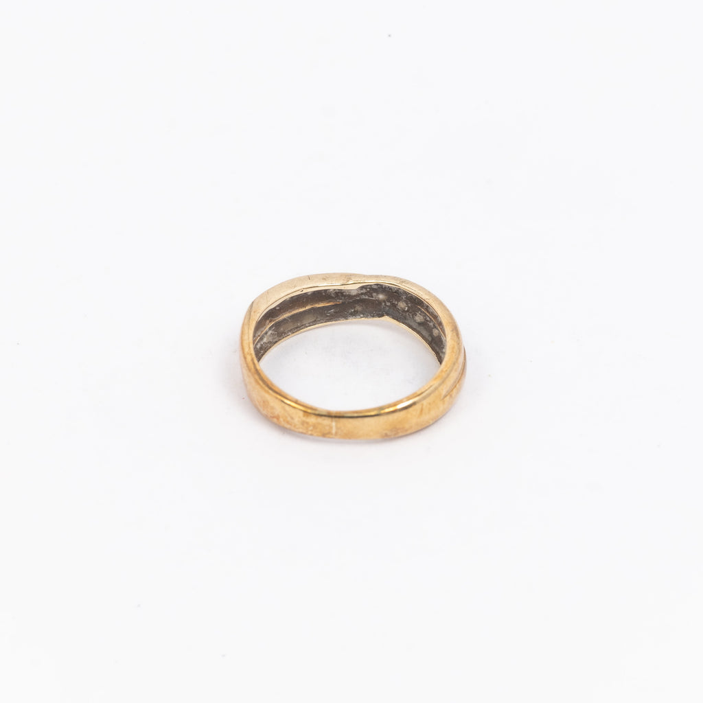 Ladies Half Twist Eternity Ring