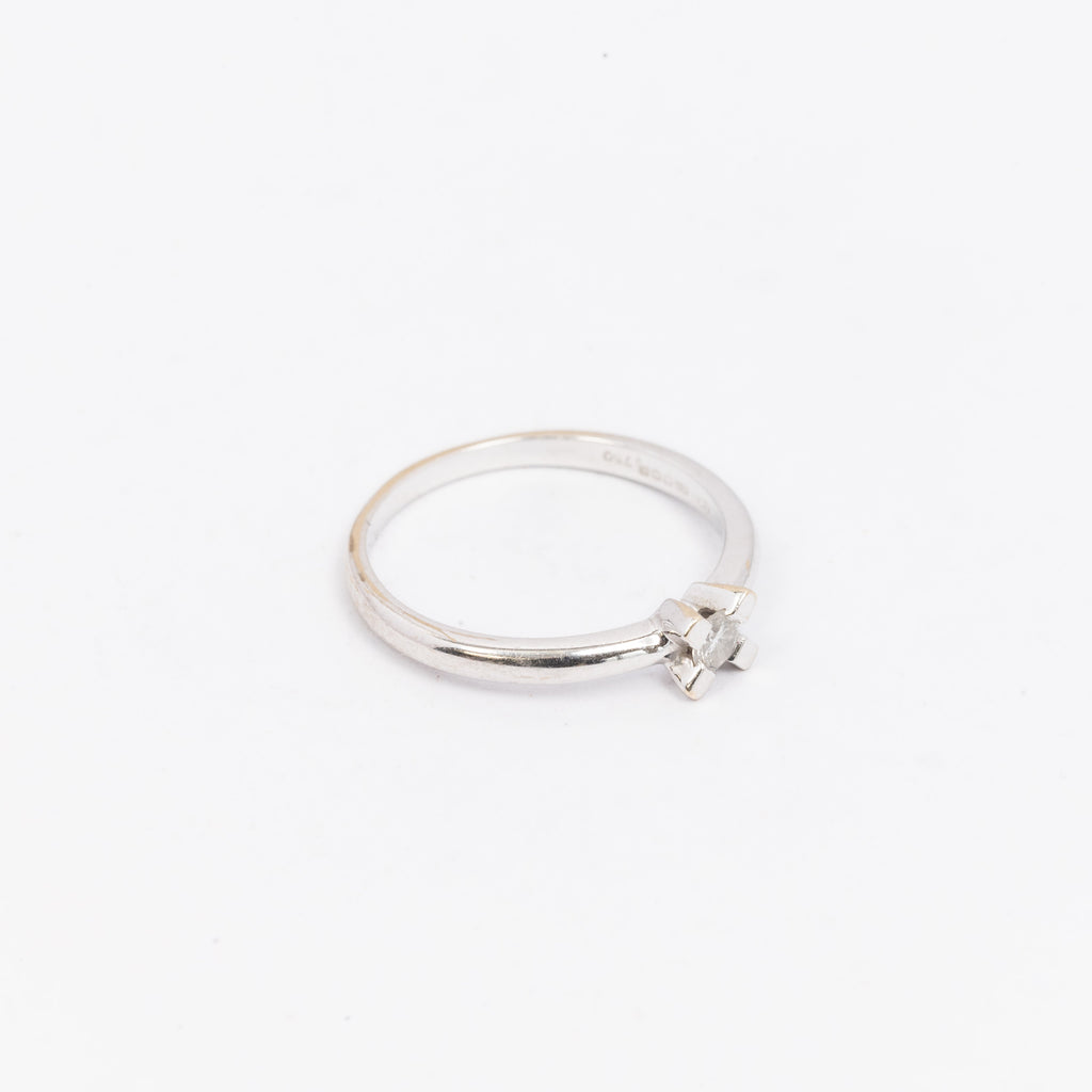 Ladies White Gold Solitaire Ring