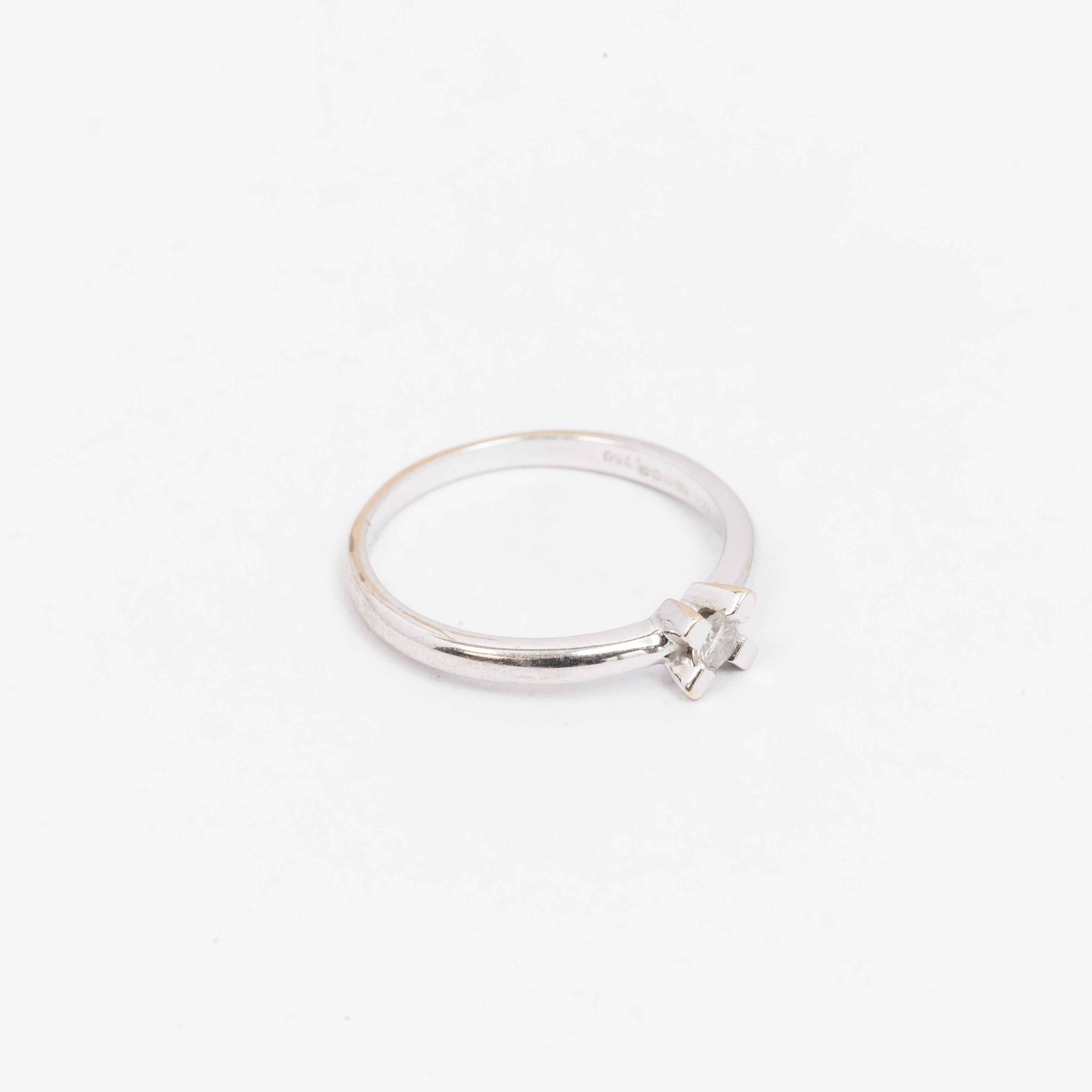 Ladies White Gold Solitaire Ring