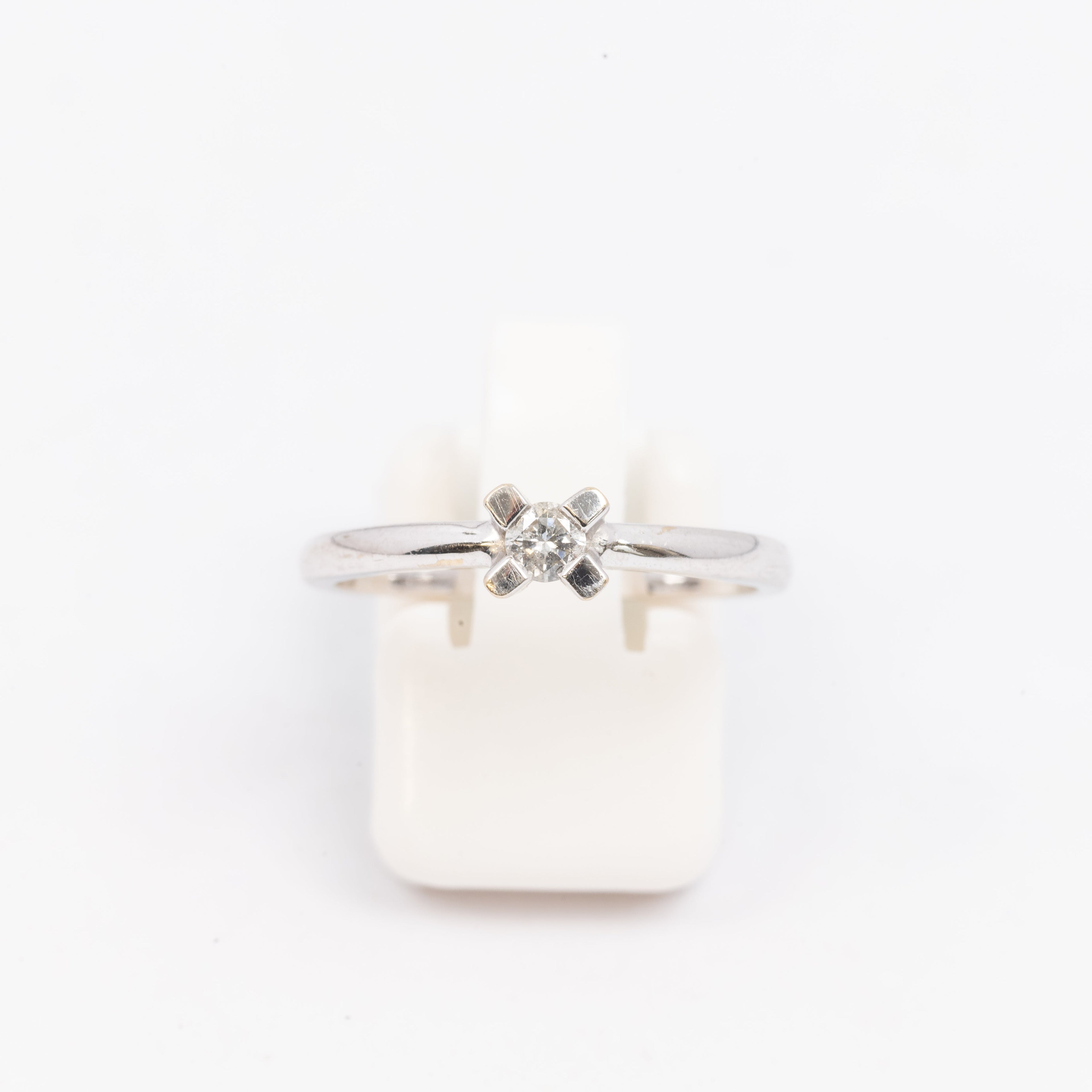 Ladies White Gold Solitaire Ring