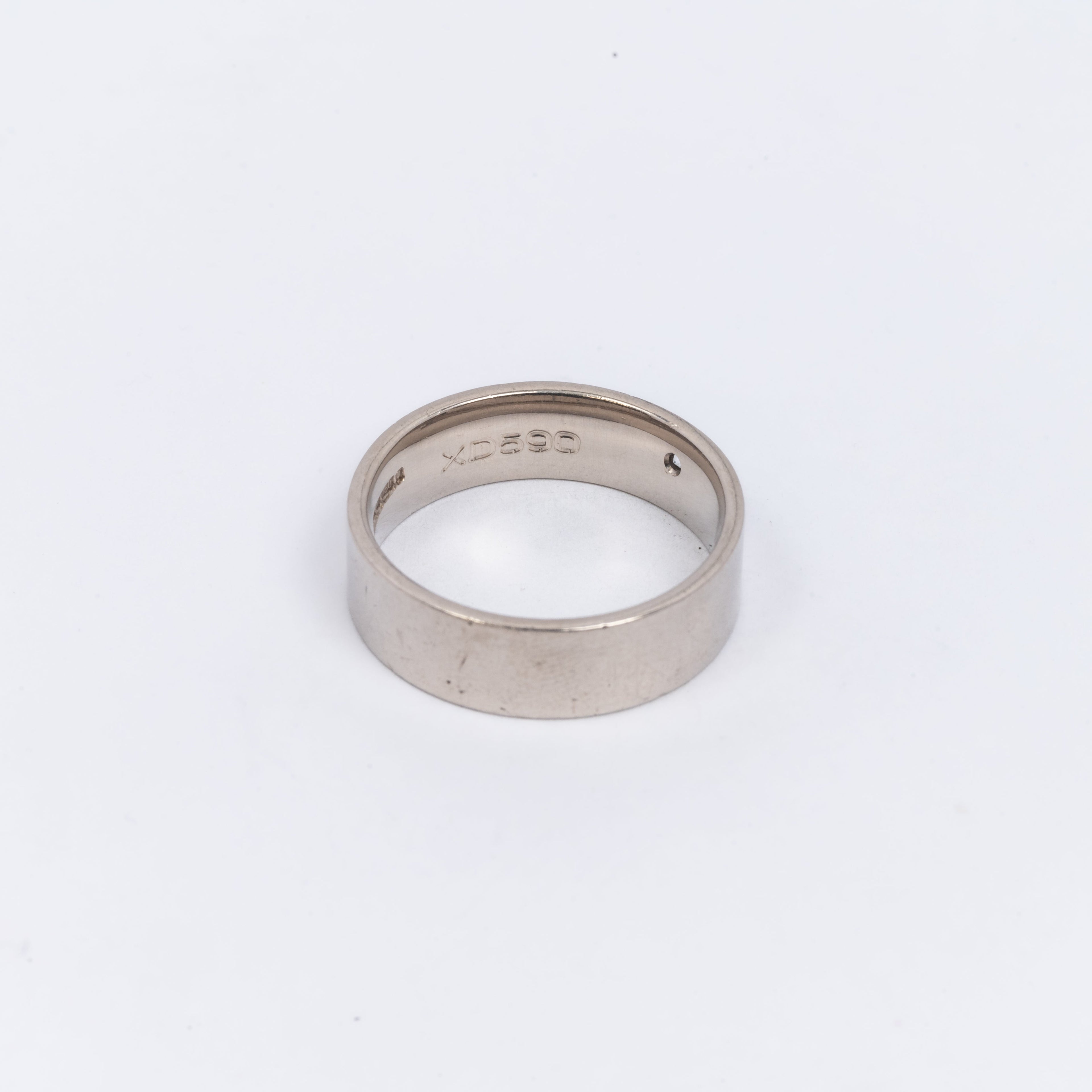 Mens White Gold & Diamond RIng