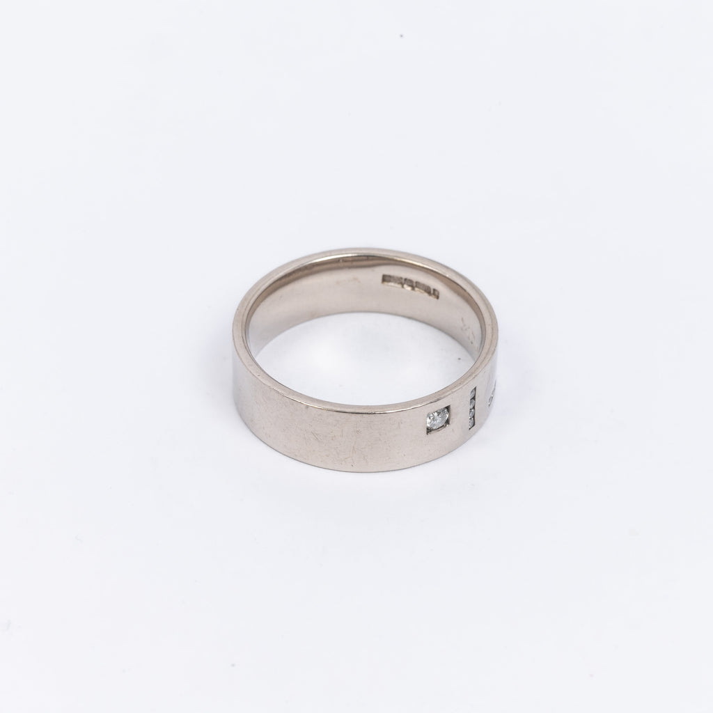 Mens White Gold & Diamond RIng