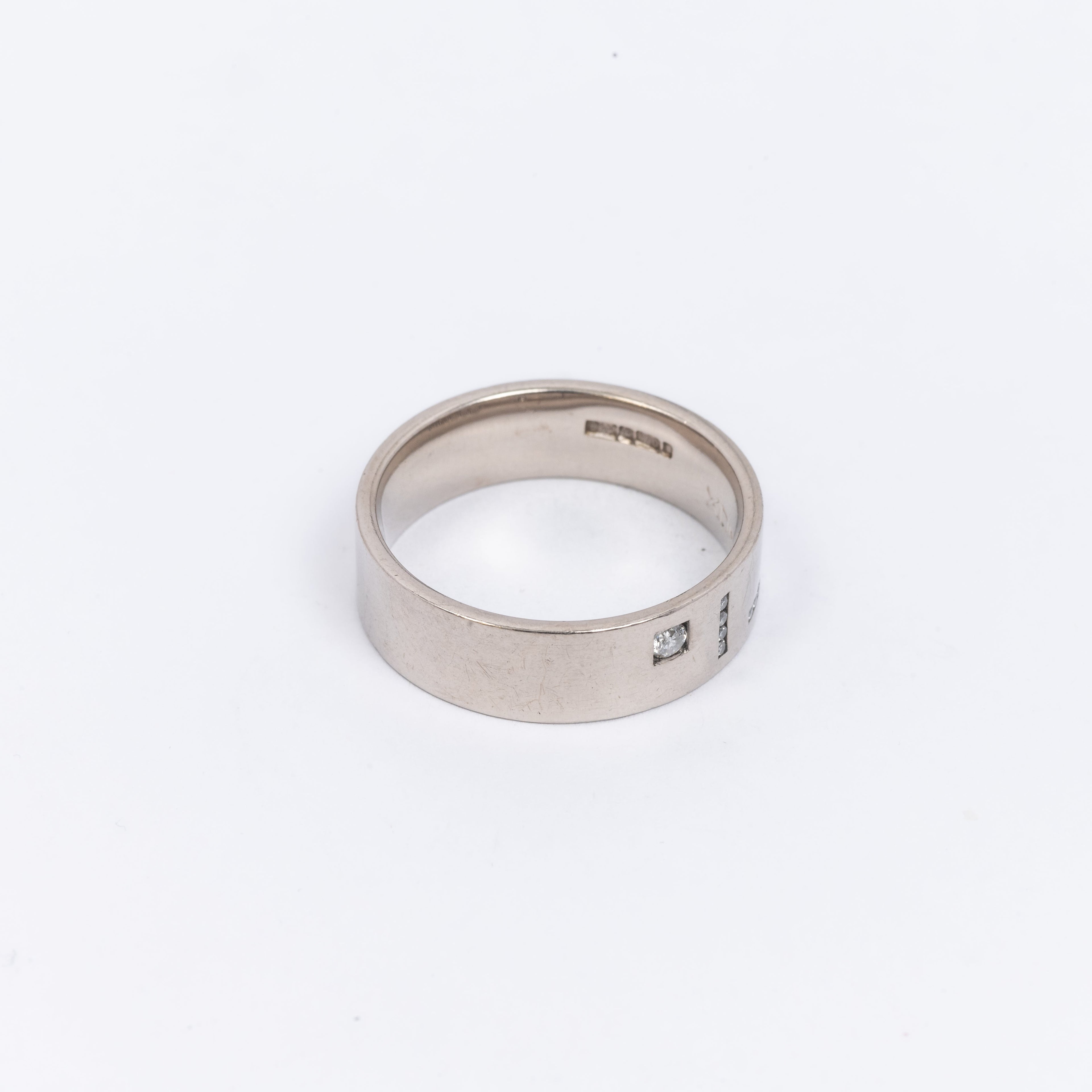 Mens White Gold & Diamond RIng