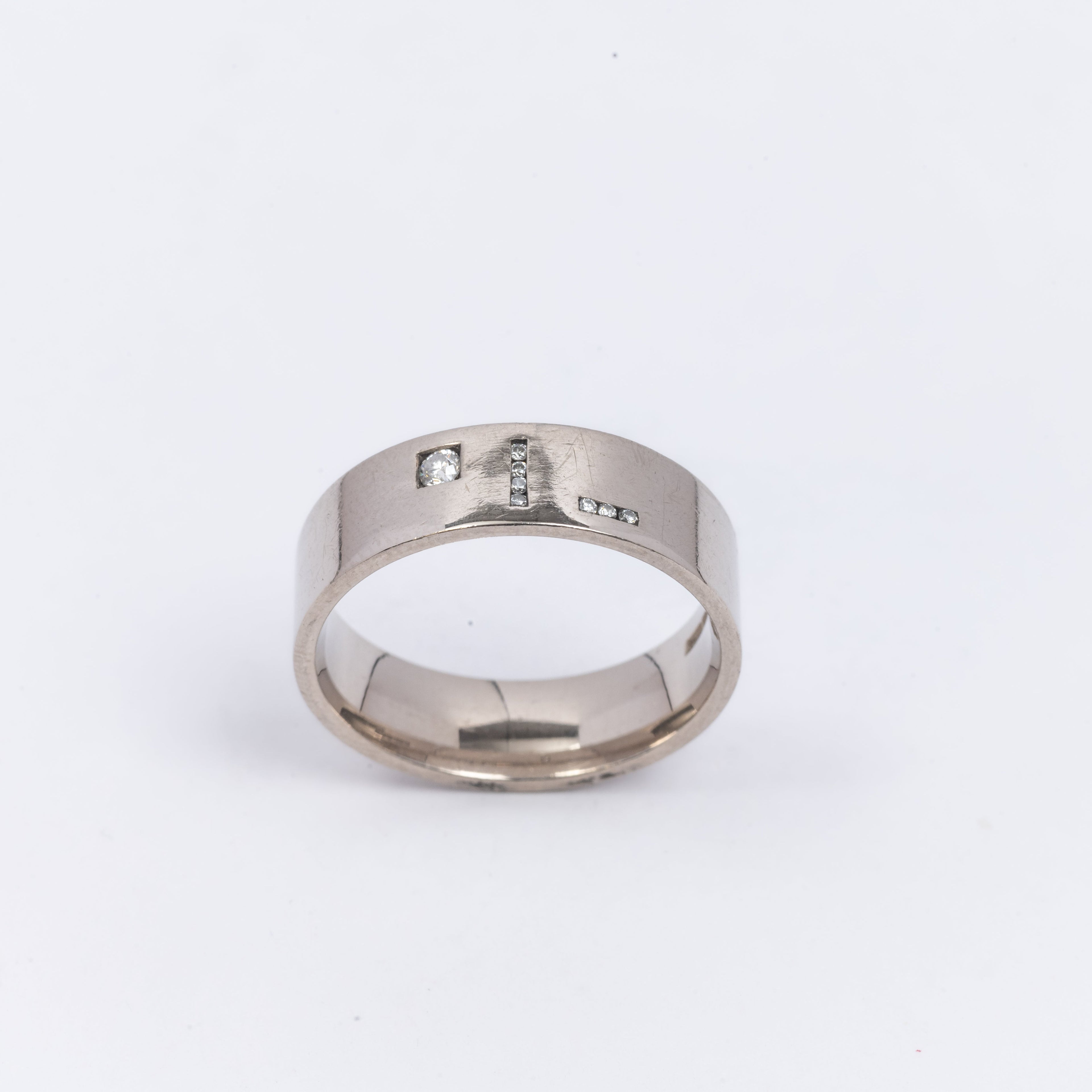 Mens White Gold & Diamond RIng