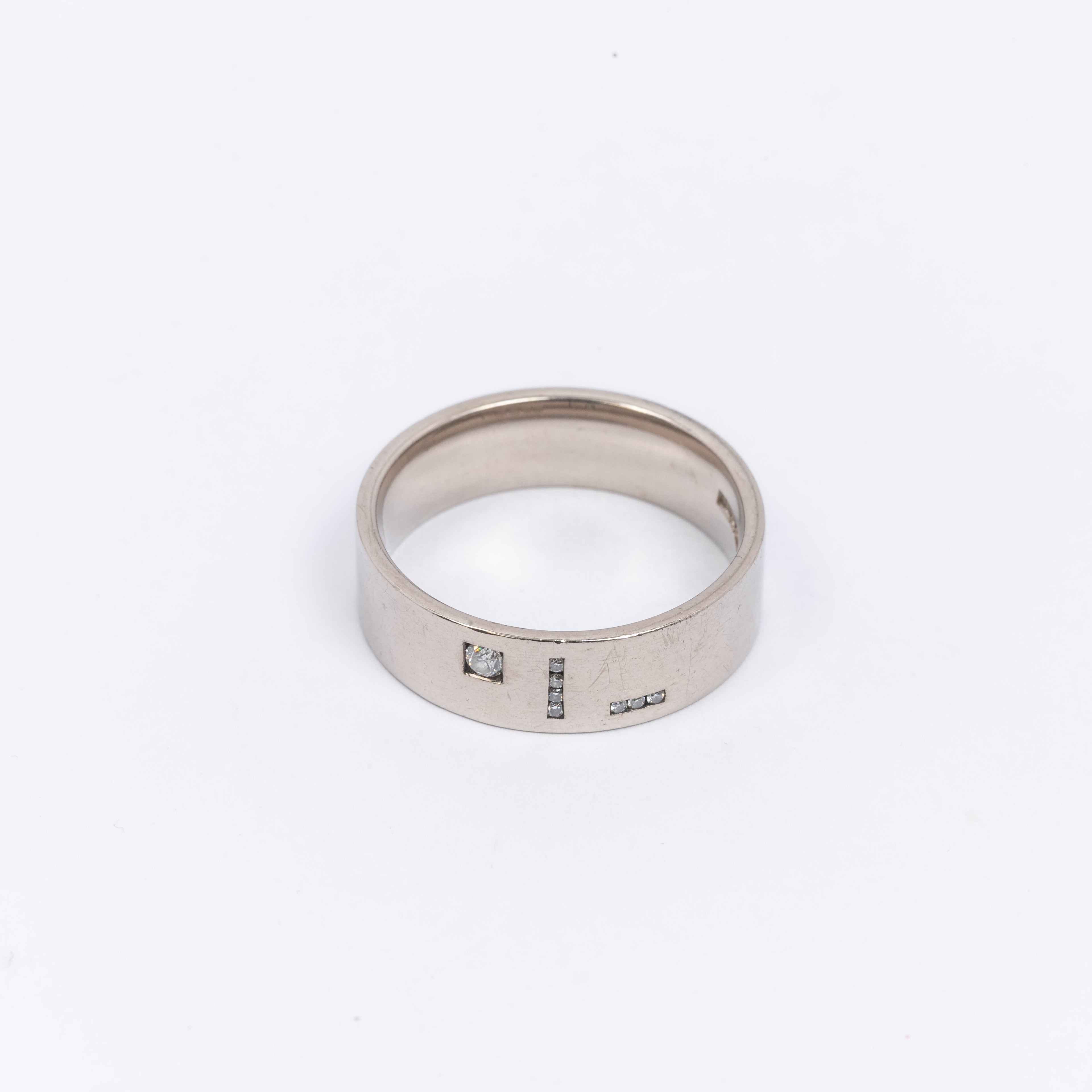 Mens White Gold & Diamond RIng