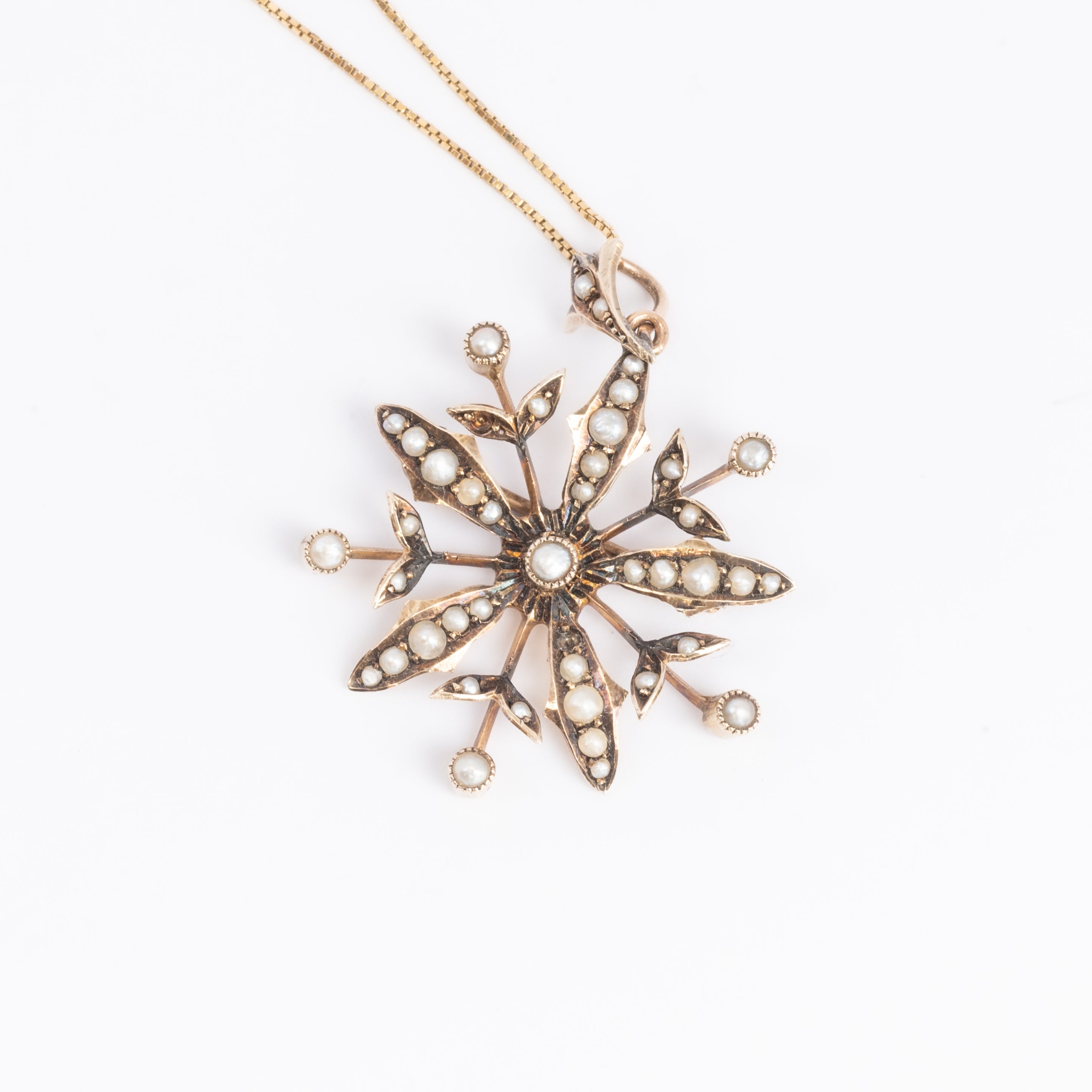 Flower Pendant & Chain