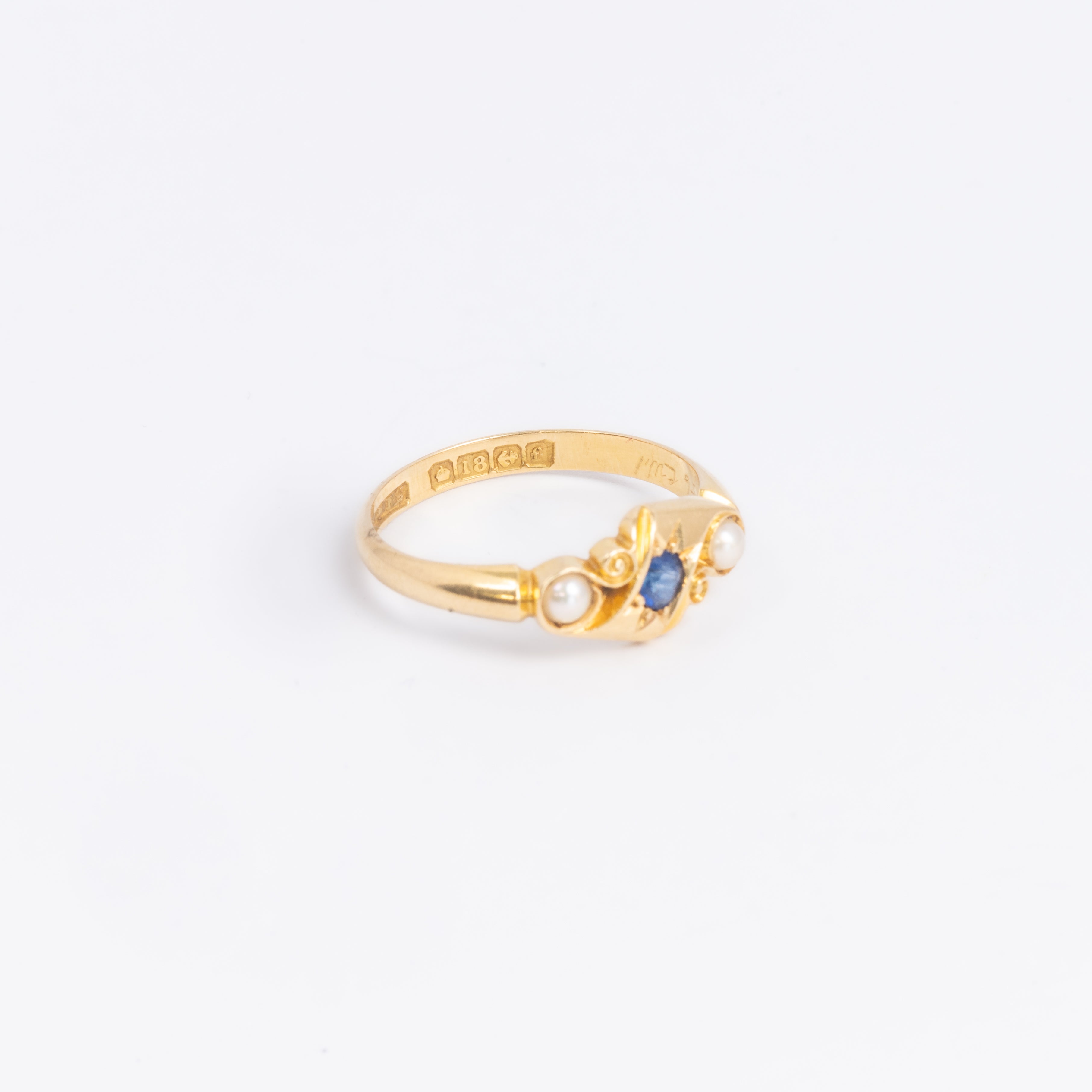 c1905 Sapphire & Pearl Gold Ring