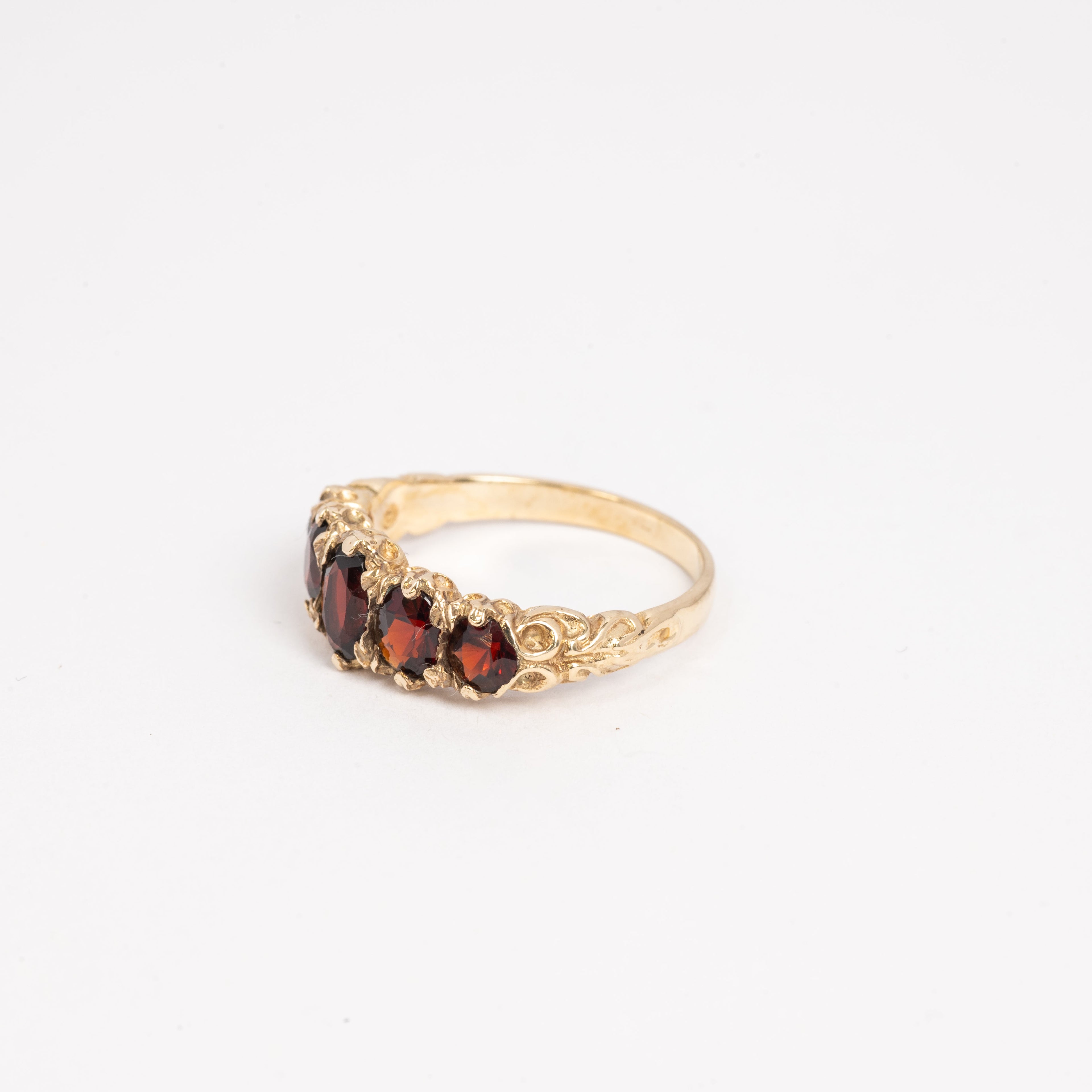 Ladies 5 Stone Garnet Ring