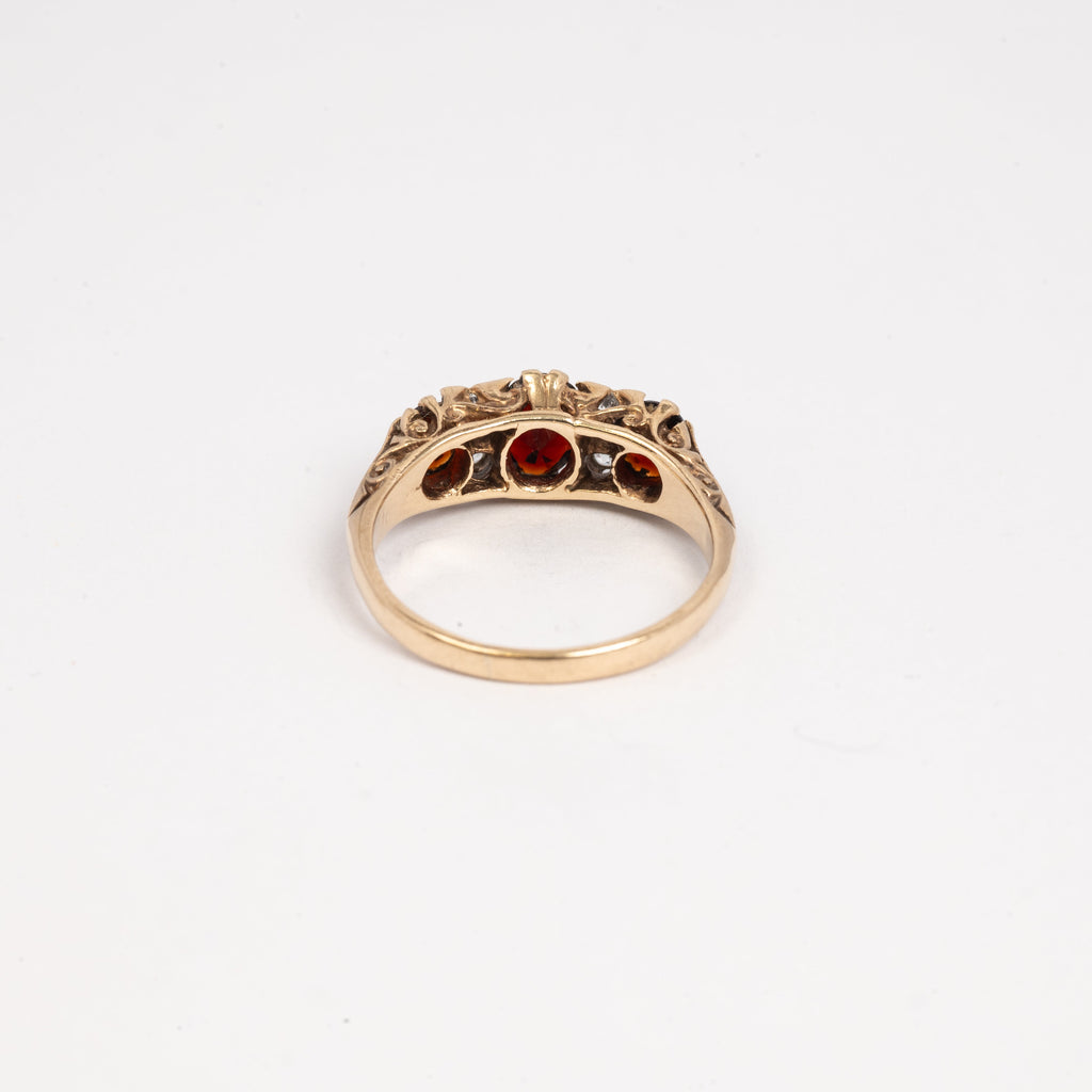 Ladies 3 Stone Garnet & Diamond Ring