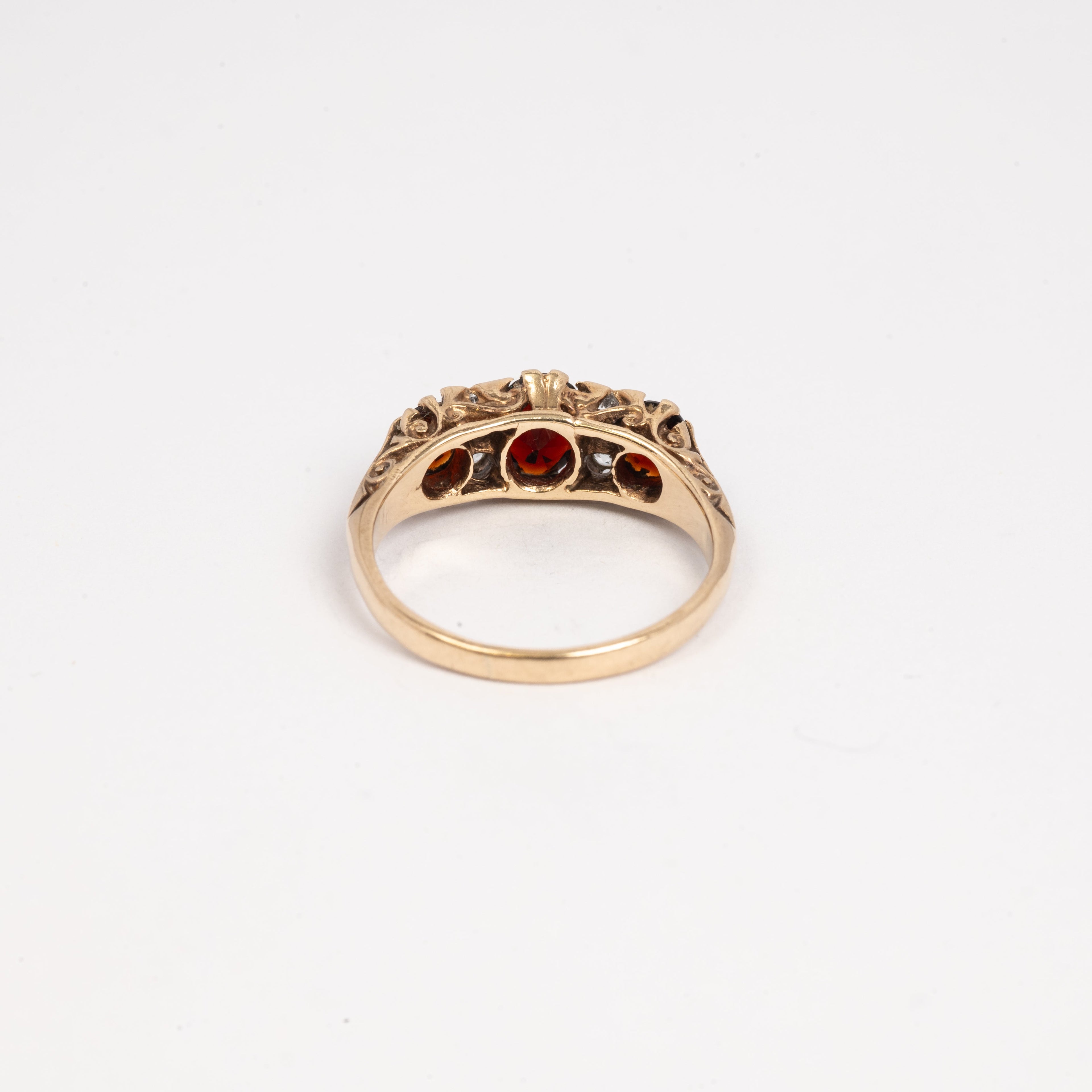 Ladies 3 Stone Garnet & Diamond Ring