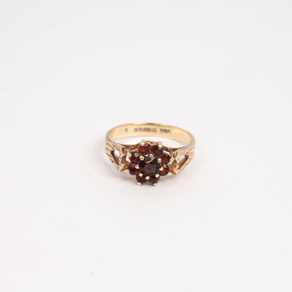 Ladies Garnet Flower Ring