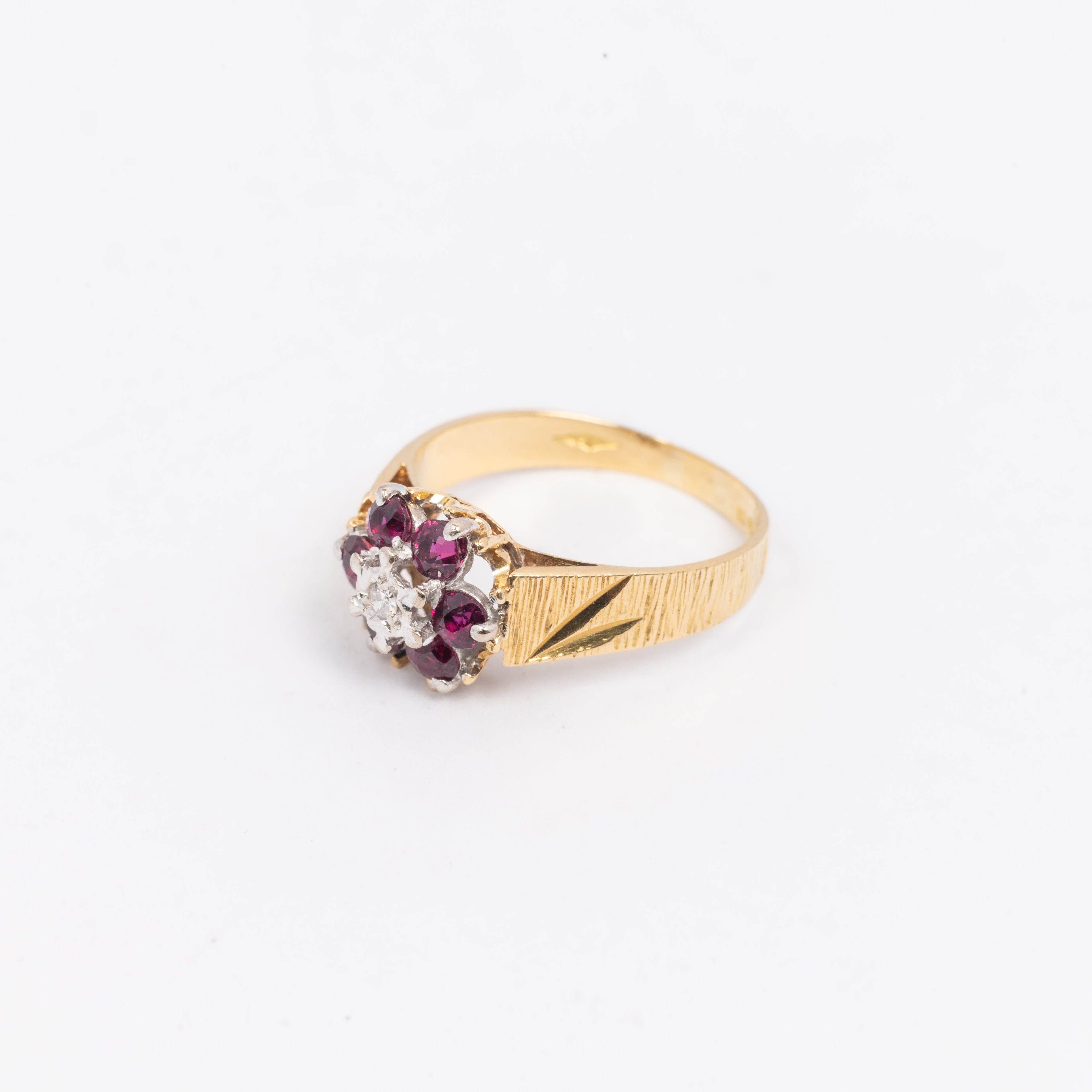 Ladies Ruby Ring