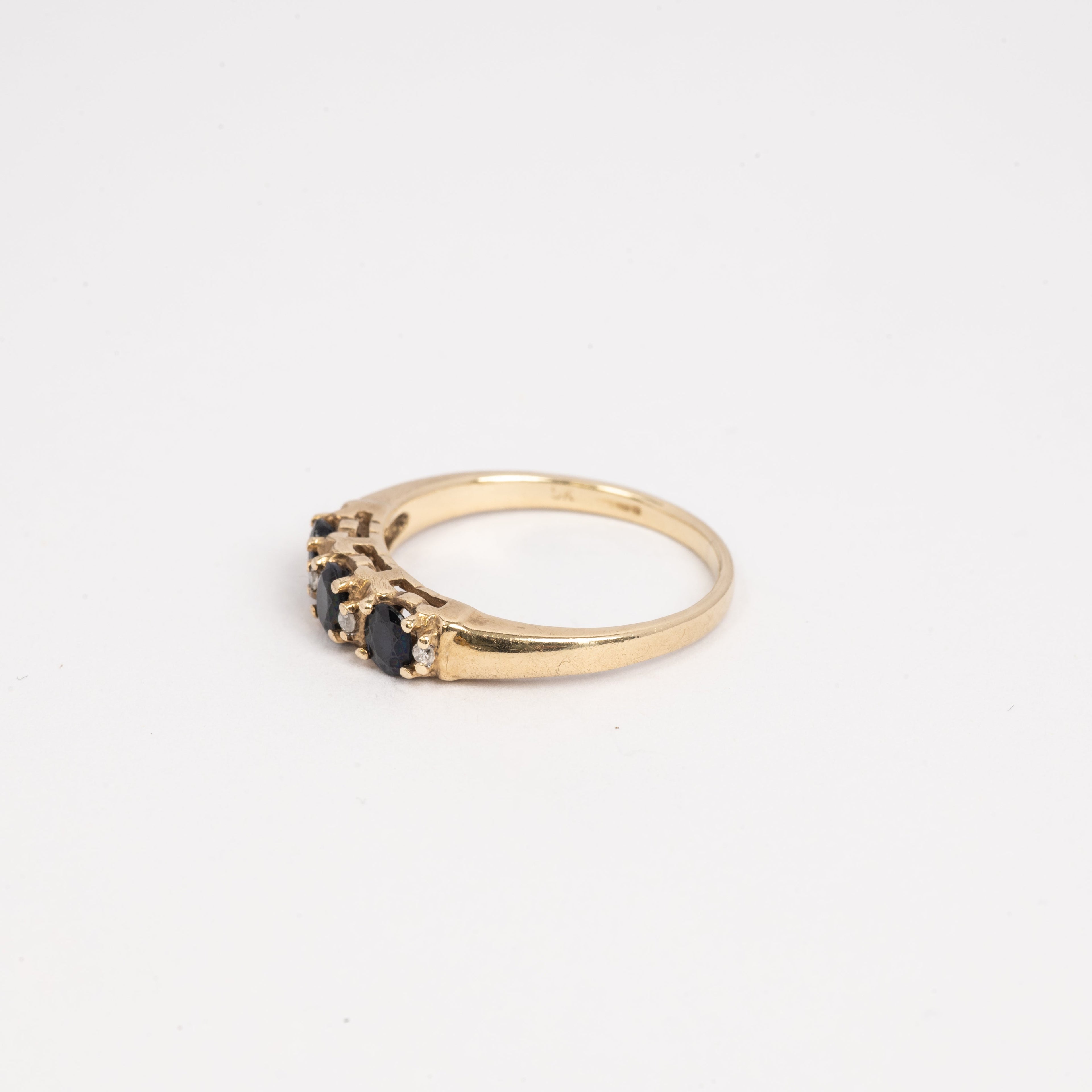 Ladies Sapphire & Diamond Ring
