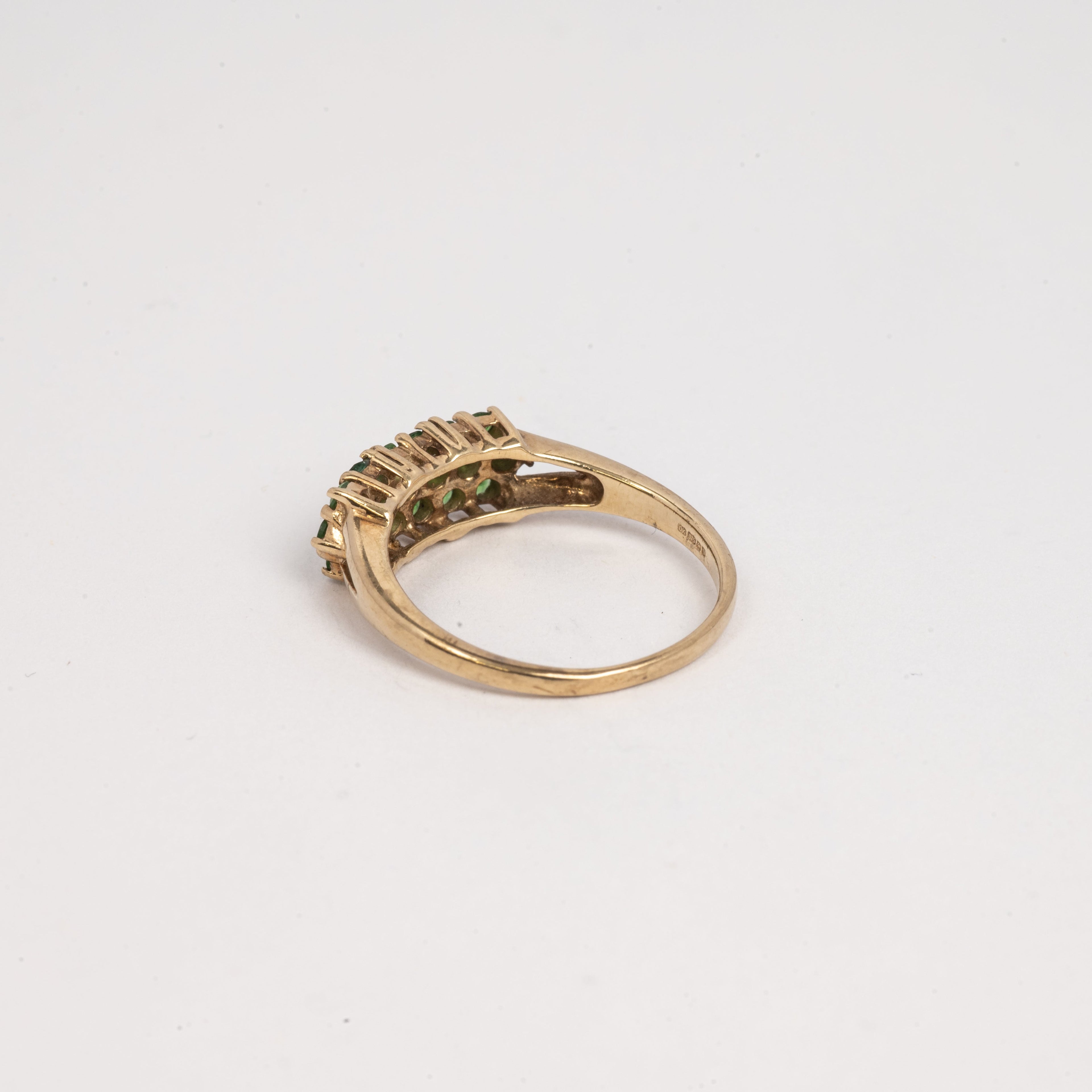 Ladies Tsavorite Garnet Ring