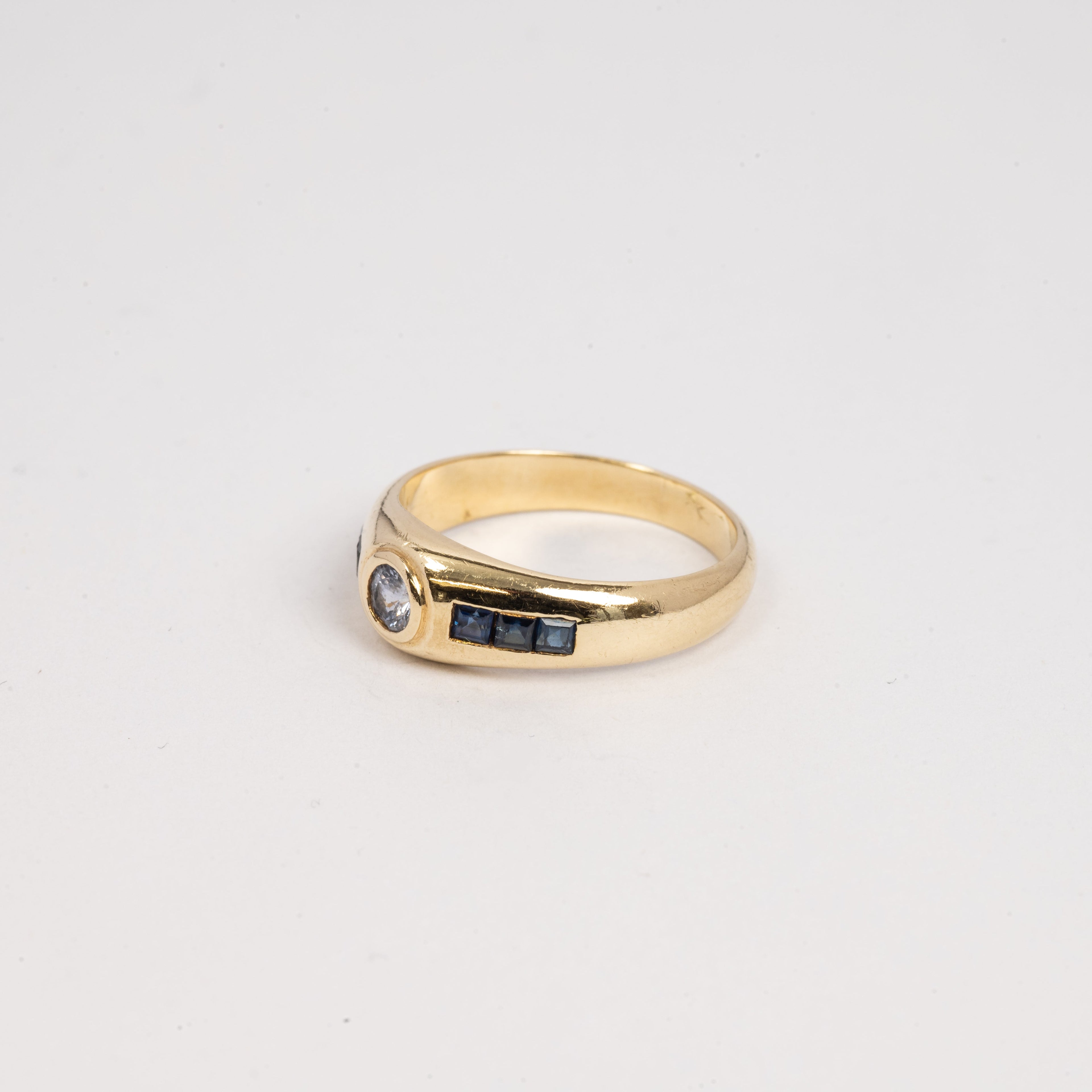 Ladies Sapphire Ring
