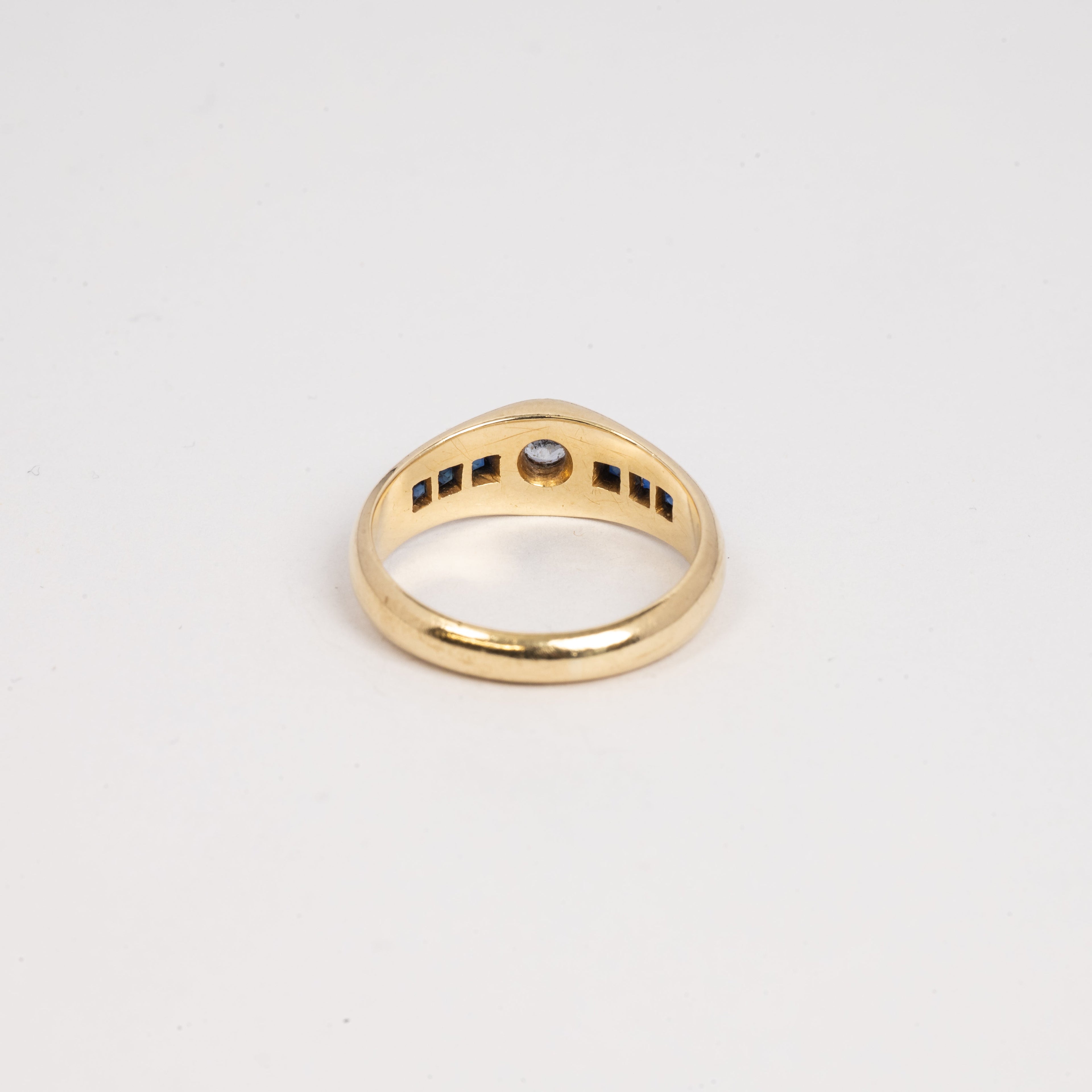 Ladies Sapphire Ring