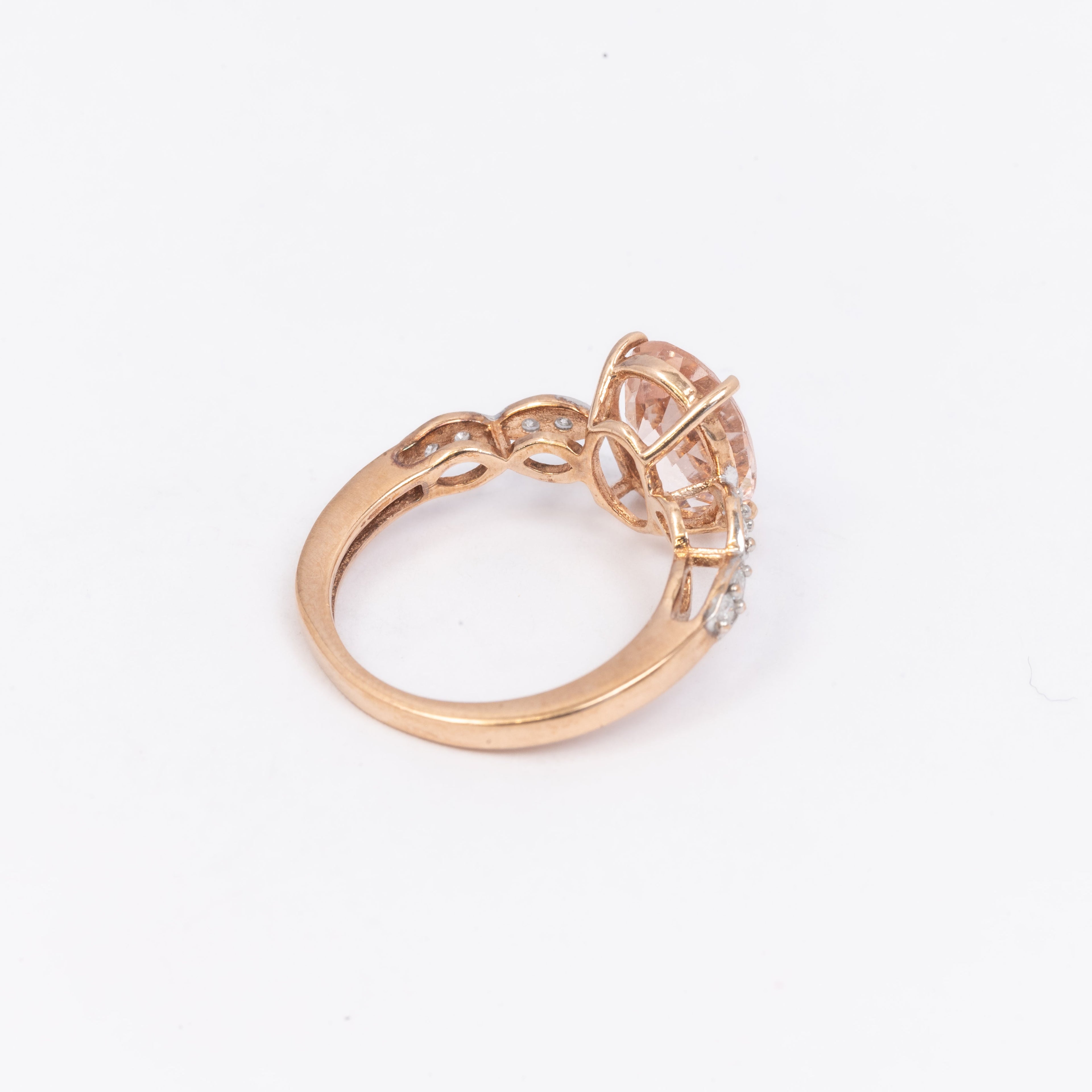 Ladies Morganite & Diamond Ring