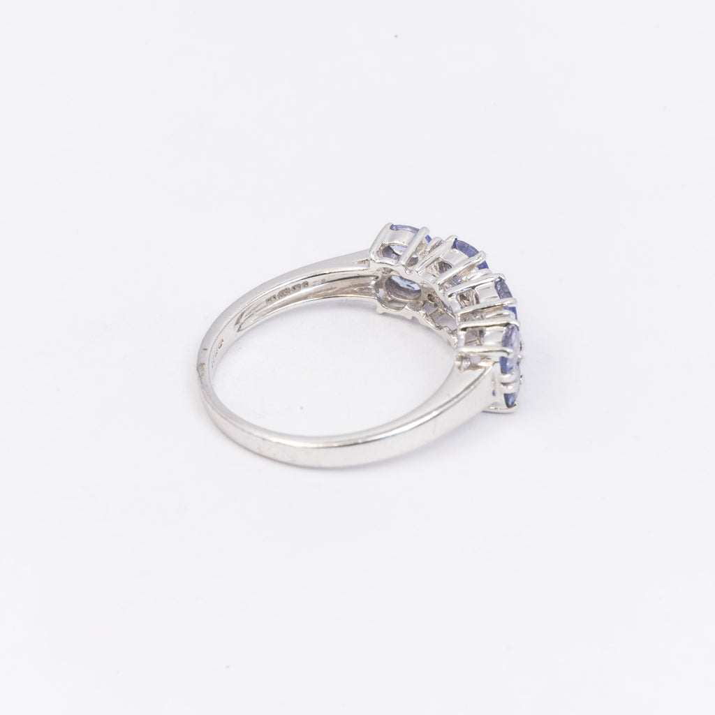 Ladies Tanzanite & Diamond Ring