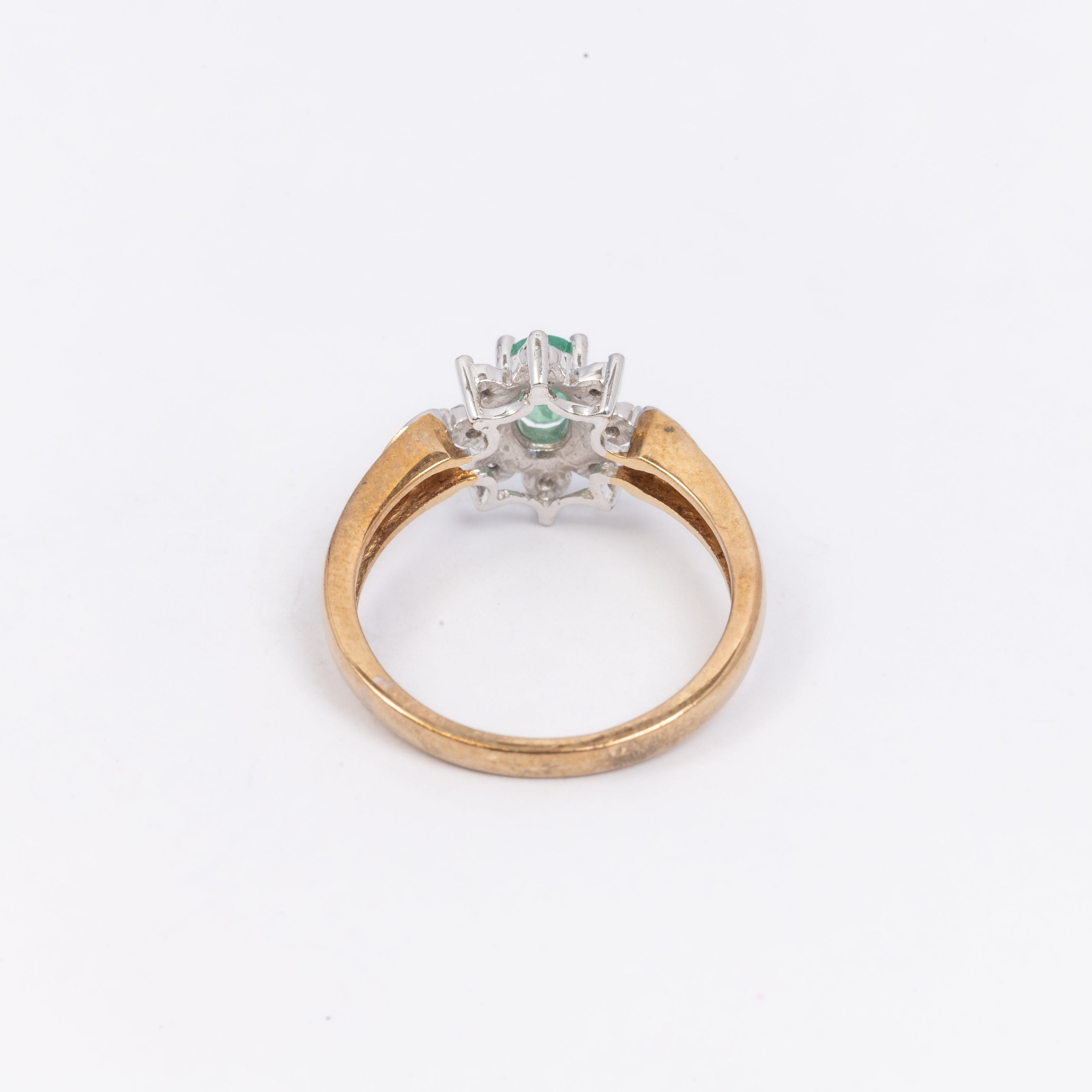 Ladies Emerald & Diamond Ring